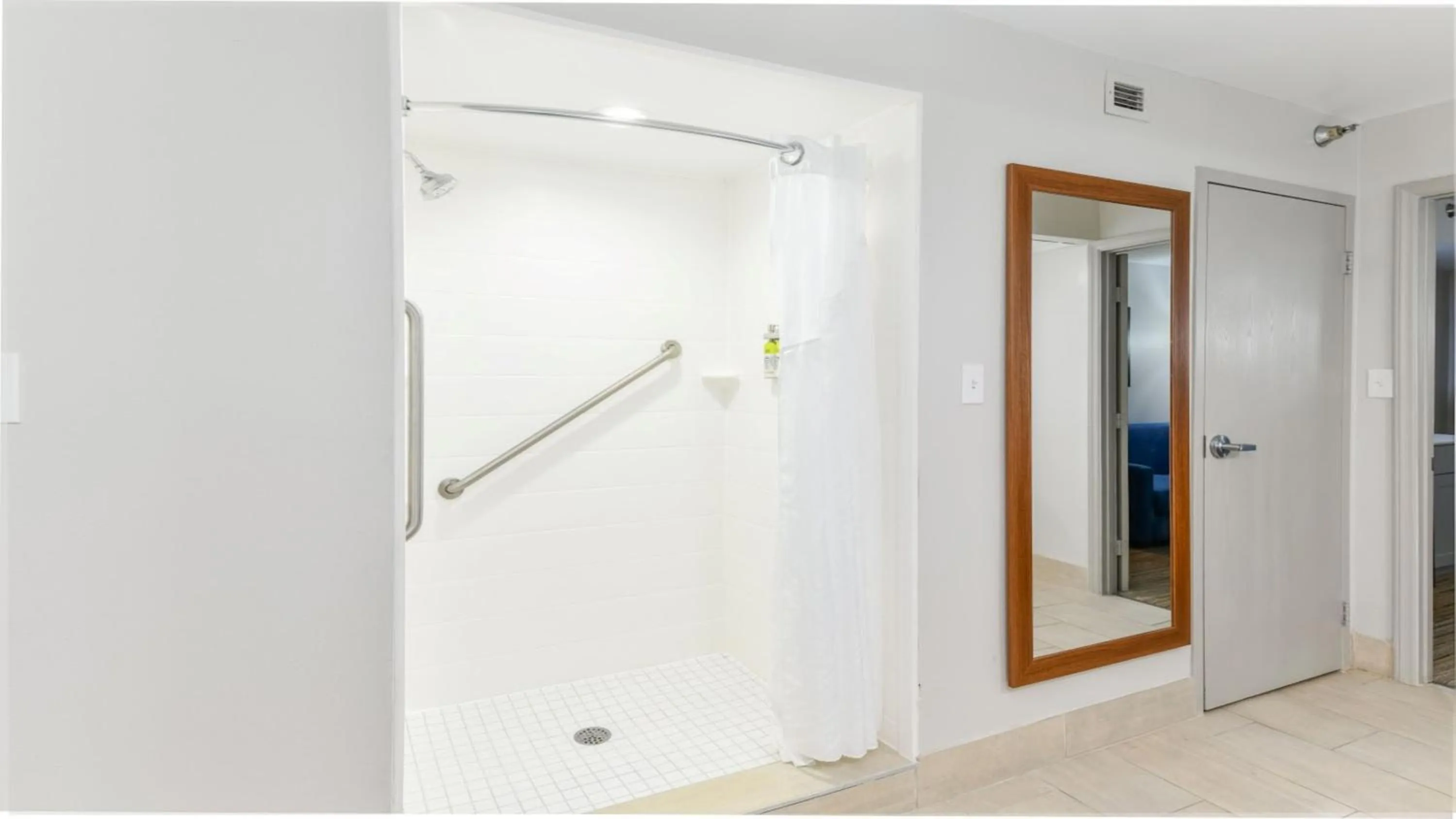 Bathroom in Holiday Inn Express Hotel & Suites Pigeon Forge by IHG