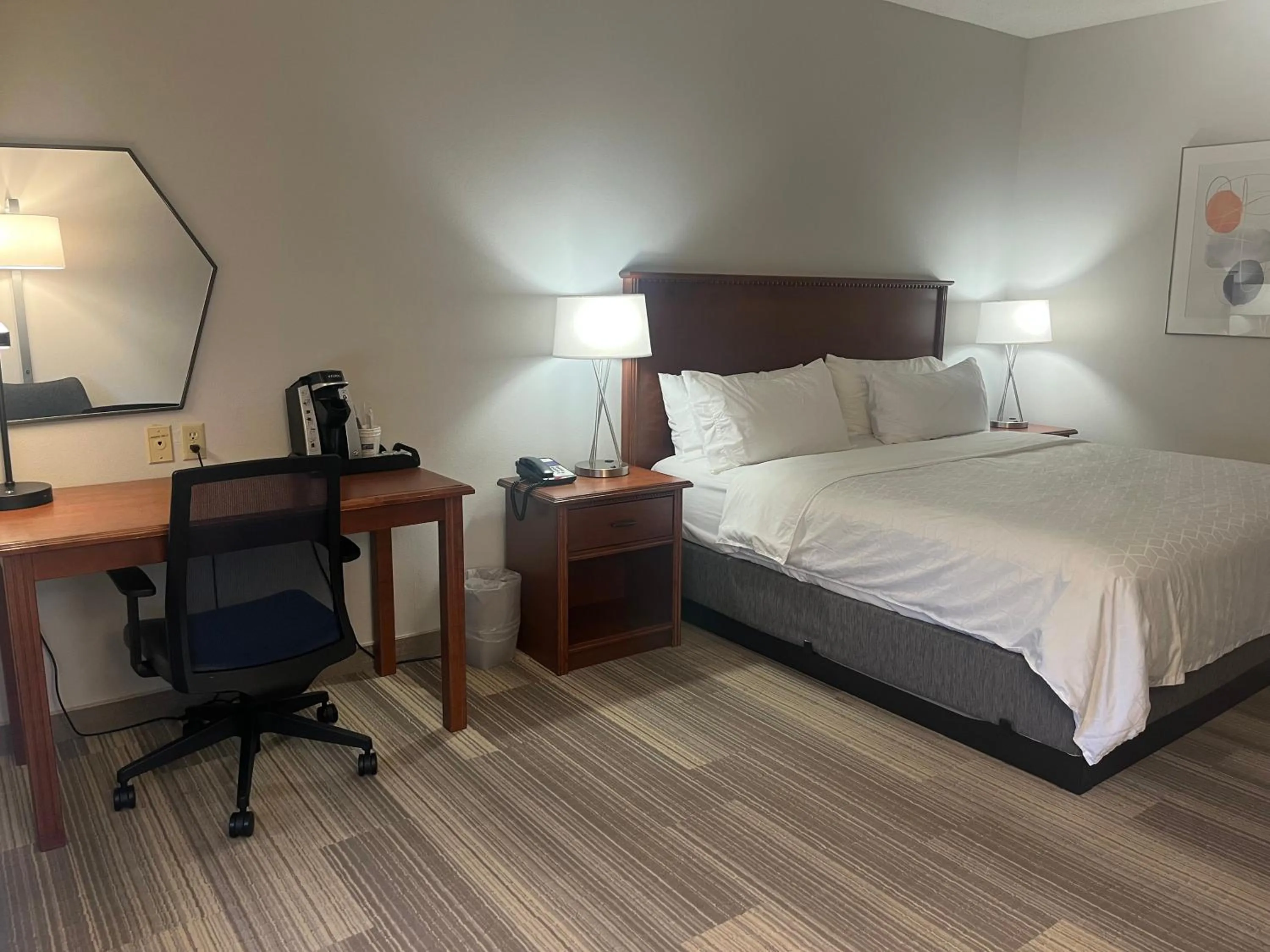 Bed in Holiday Inn Express Hotel & Suites Sioux Falls At Empire Mall by IHG