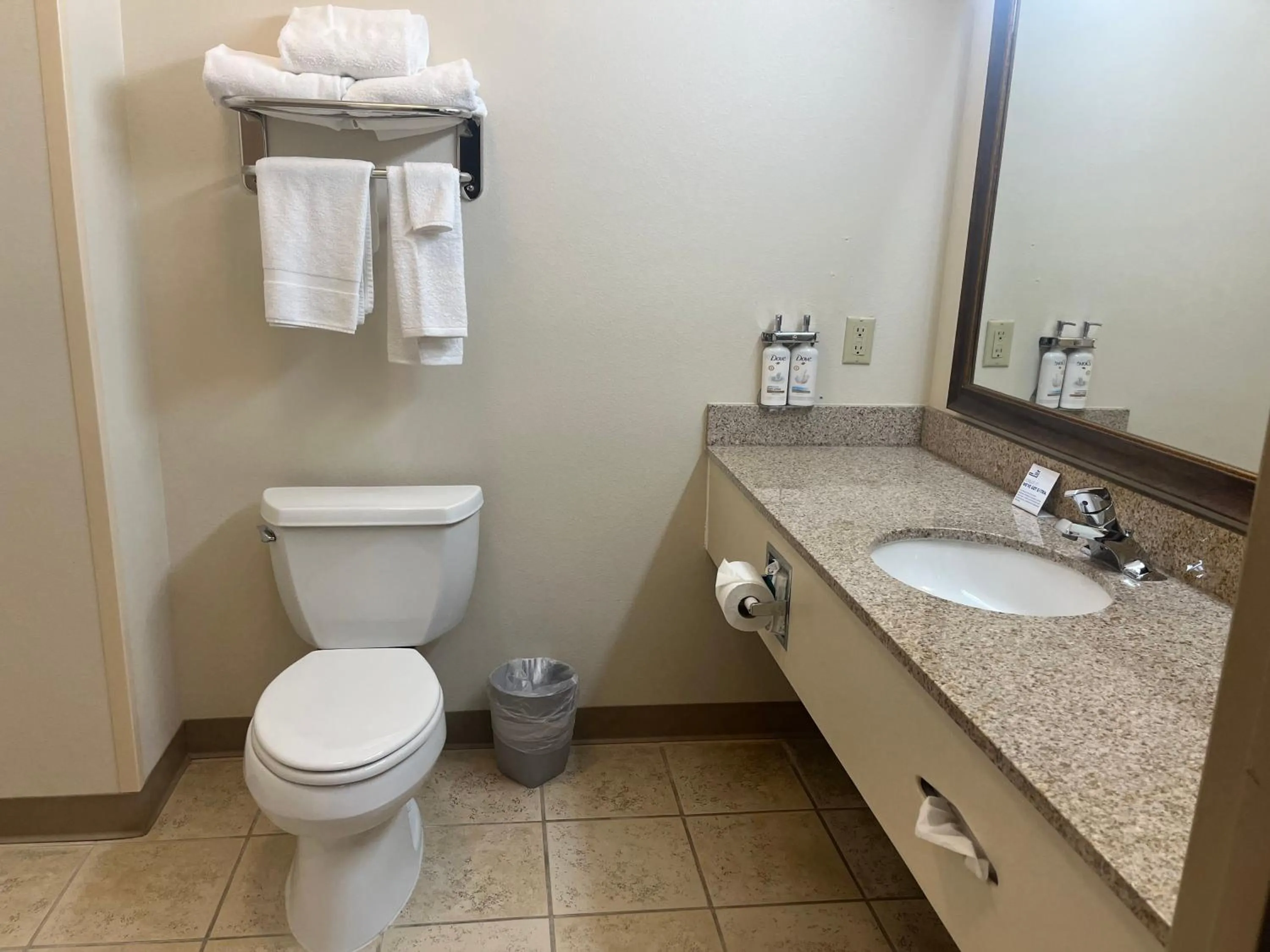 Holiday Inn Express Hotel & Suites Sioux Falls At Empire Mall by IHG