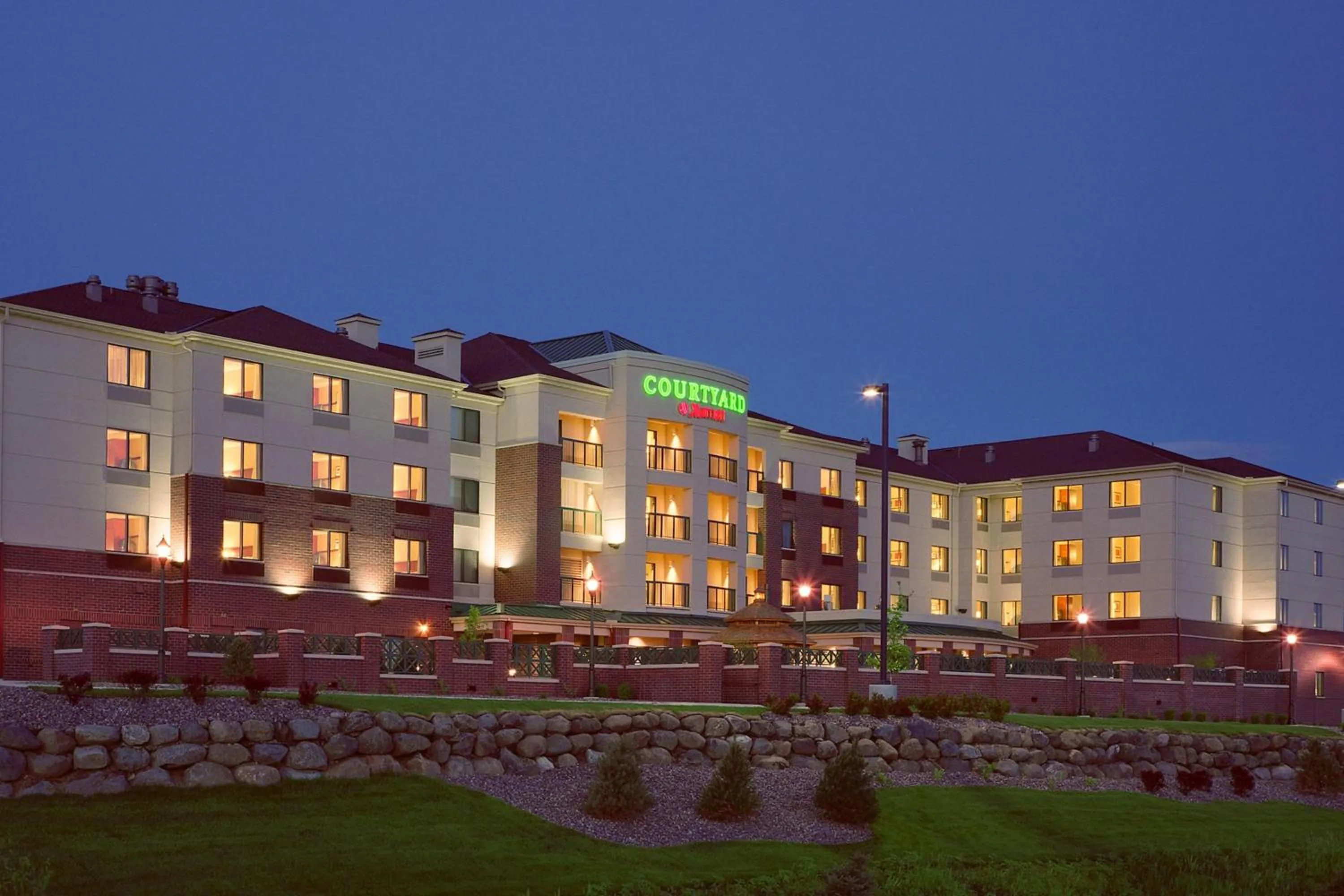 Property building in Courtyard by Marriott Madison East