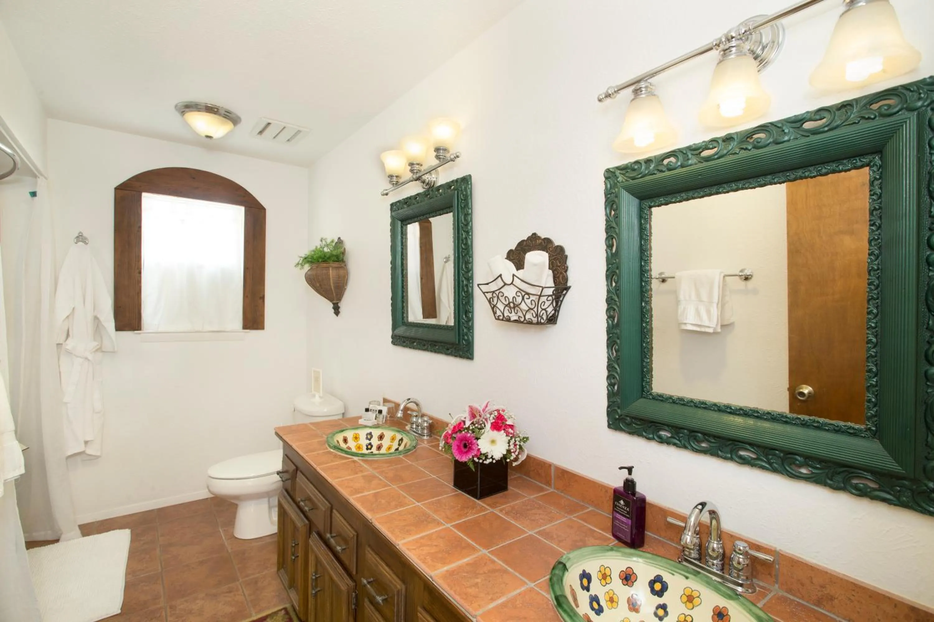 Lakehouse Bed and Breakfast