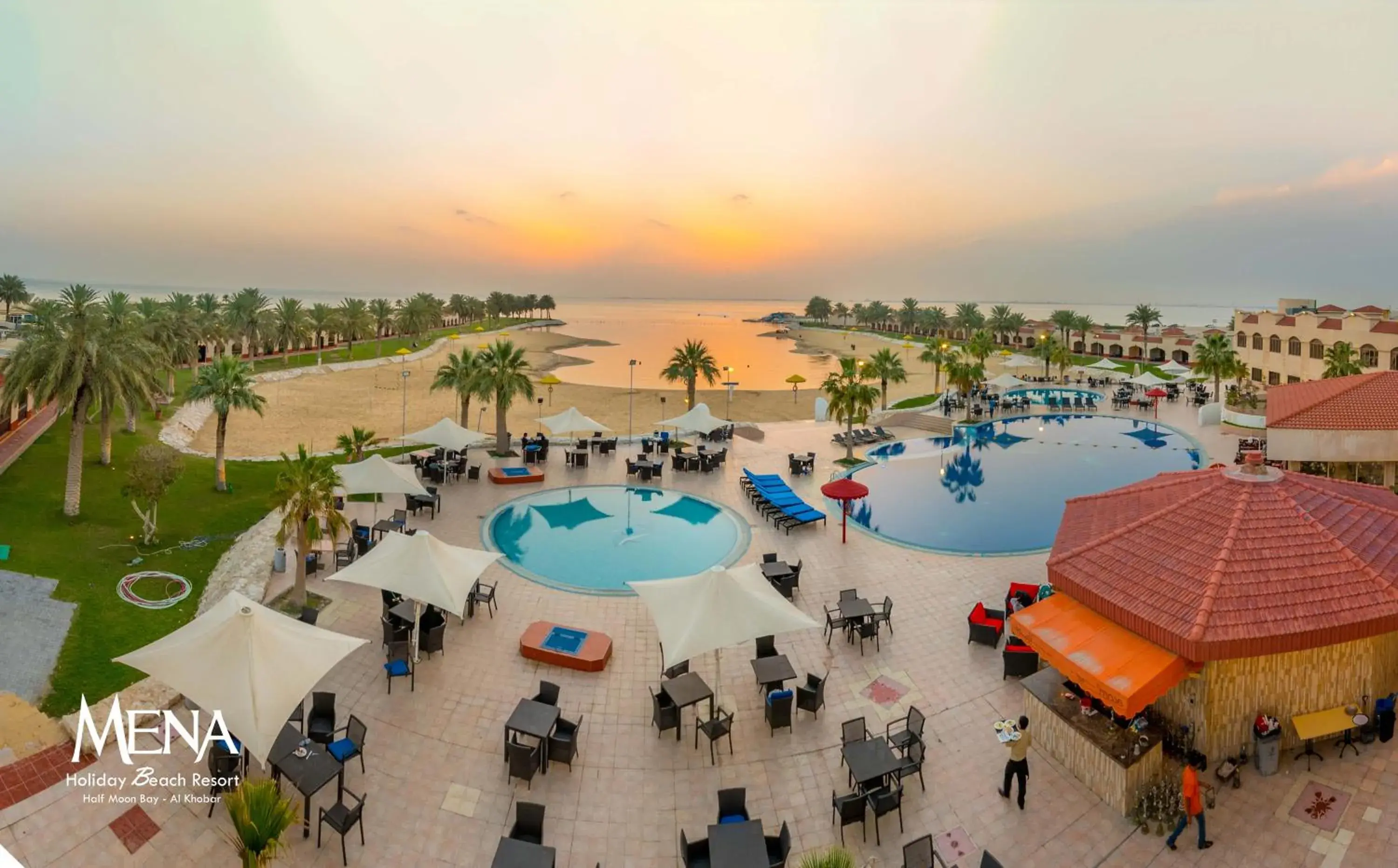 Swimming pool in Mena Holiday Beach Resort Half Moon Swimming pool in Mena Holiday Beach Resort Half Moon