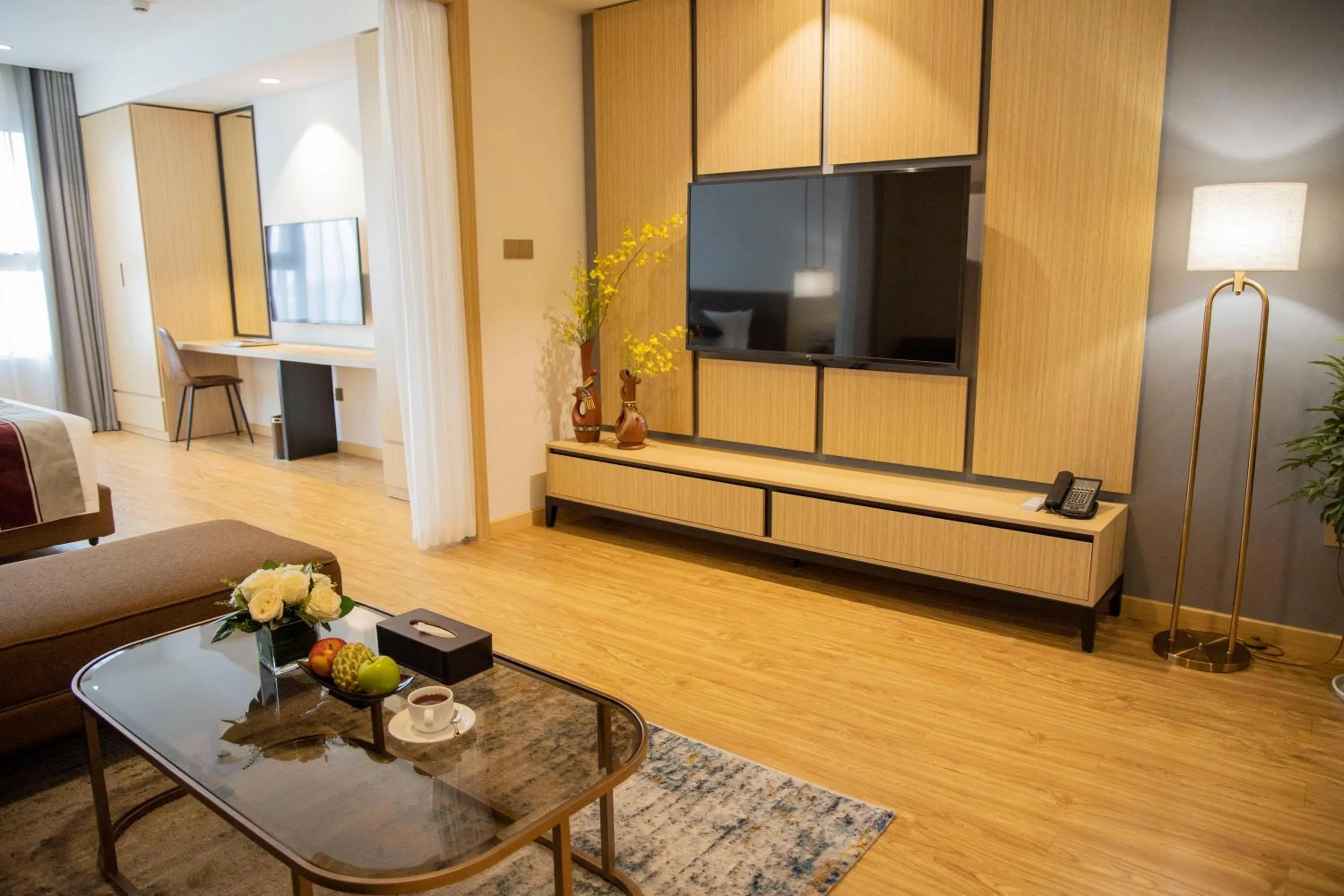 Seating area in Pearl River Hotel