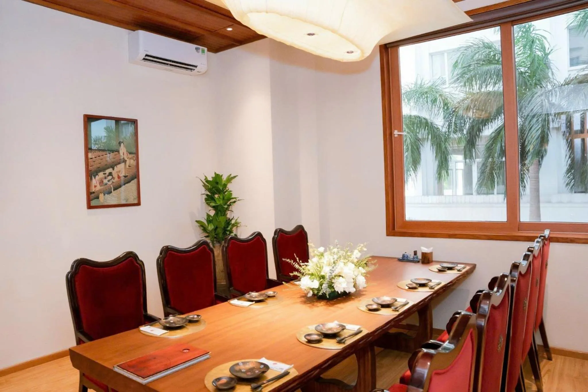 Restaurant/places to eat in Pearl River Hotel