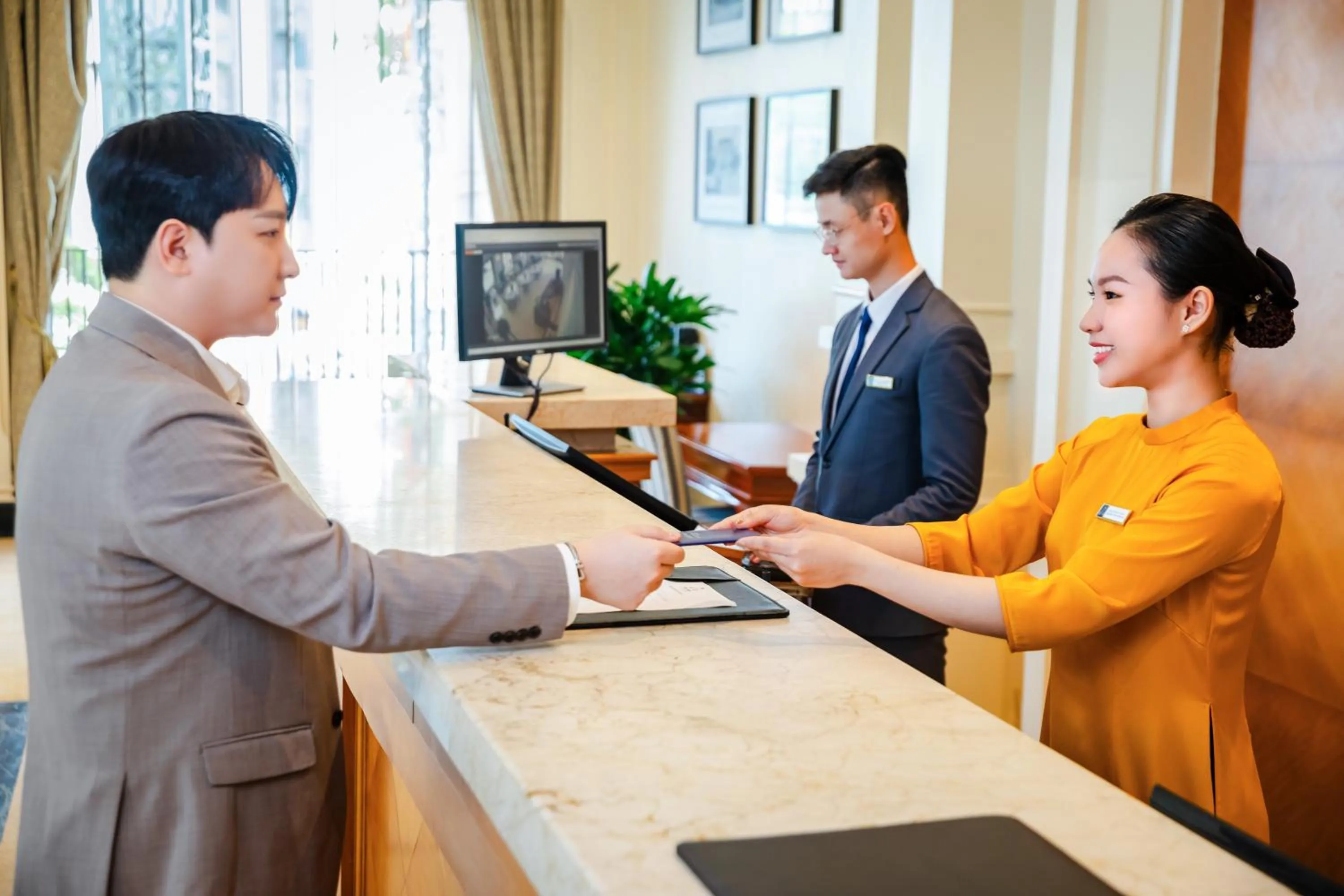Lobby or reception in Pearl River Hotel