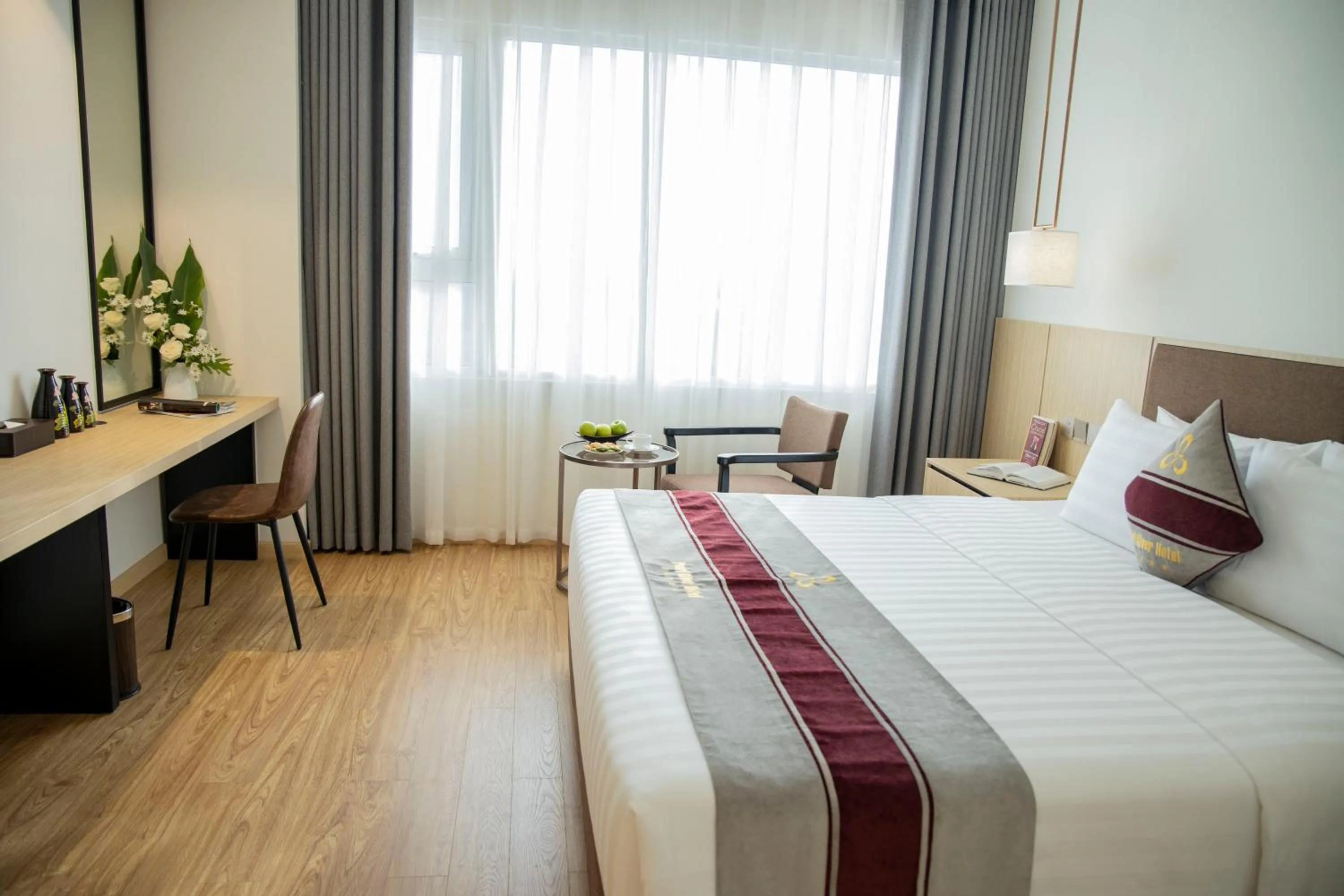 Bedroom, Bed in Pearl River Hotel