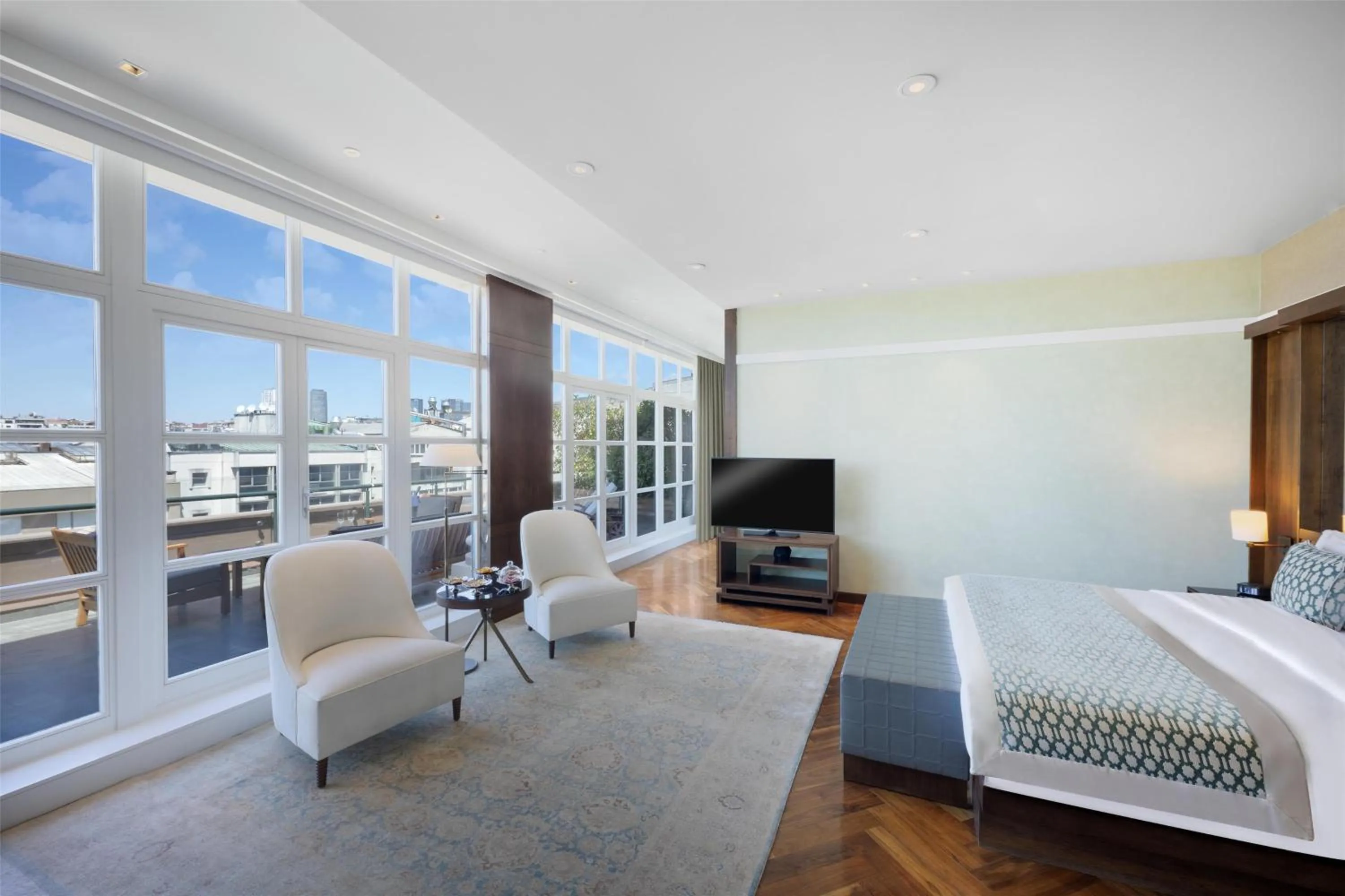 Photo of the whole room, Bed in Park Hyatt Istanbul - Macka Palas