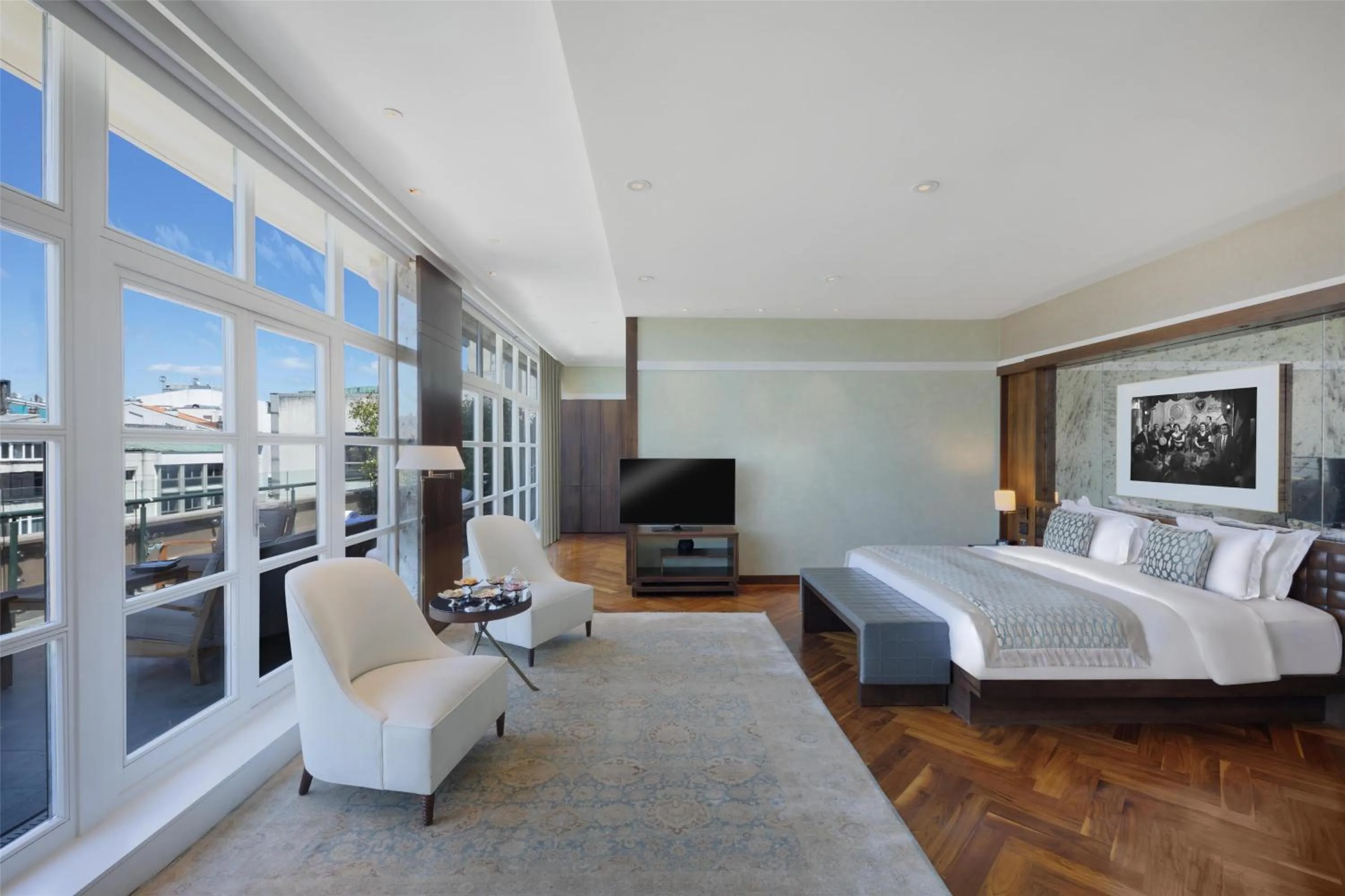 Photo of the whole room, Bed in Park Hyatt Istanbul - Macka Palas