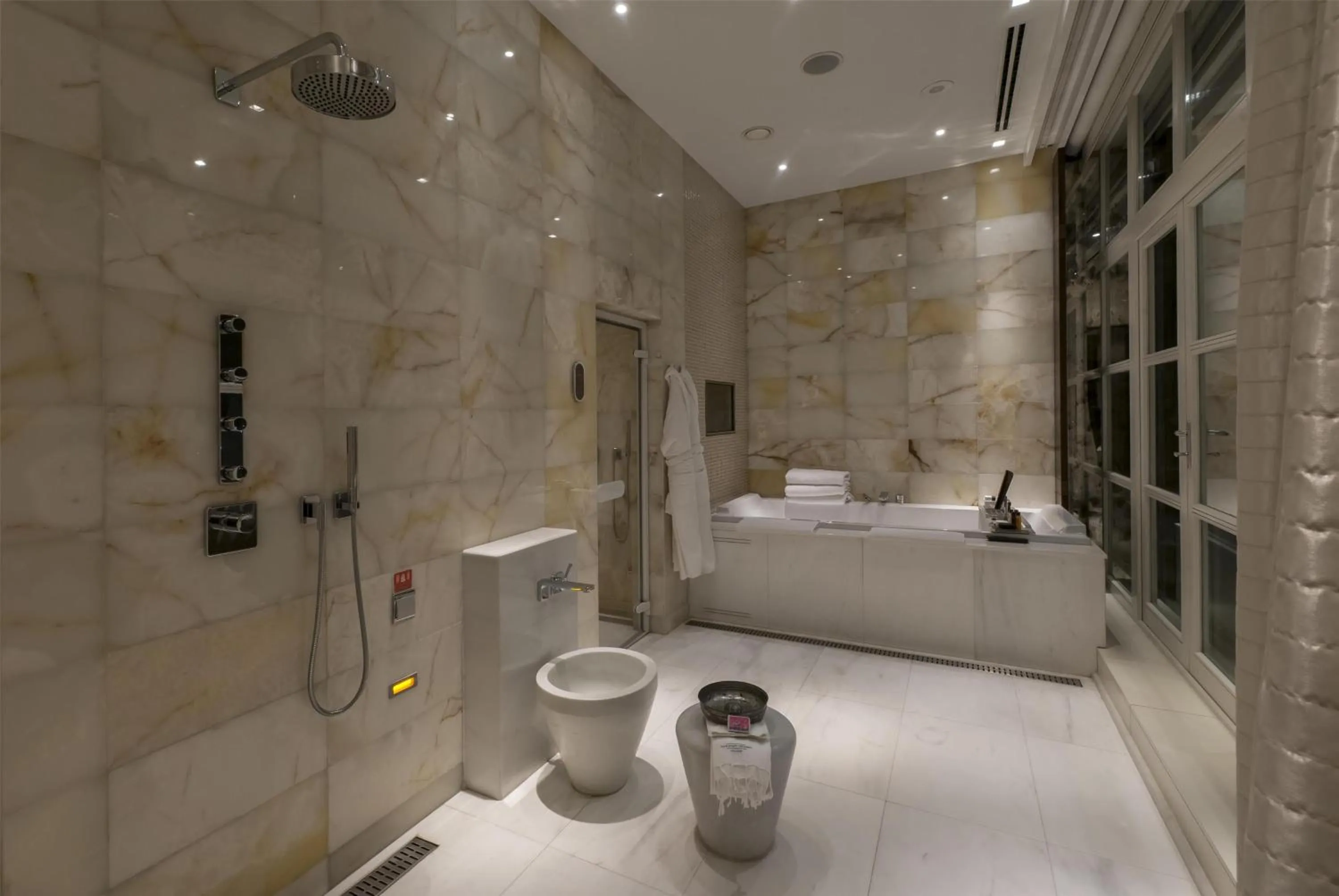 Bathroom, Bed in Park Hyatt Istanbul - Macka Palas