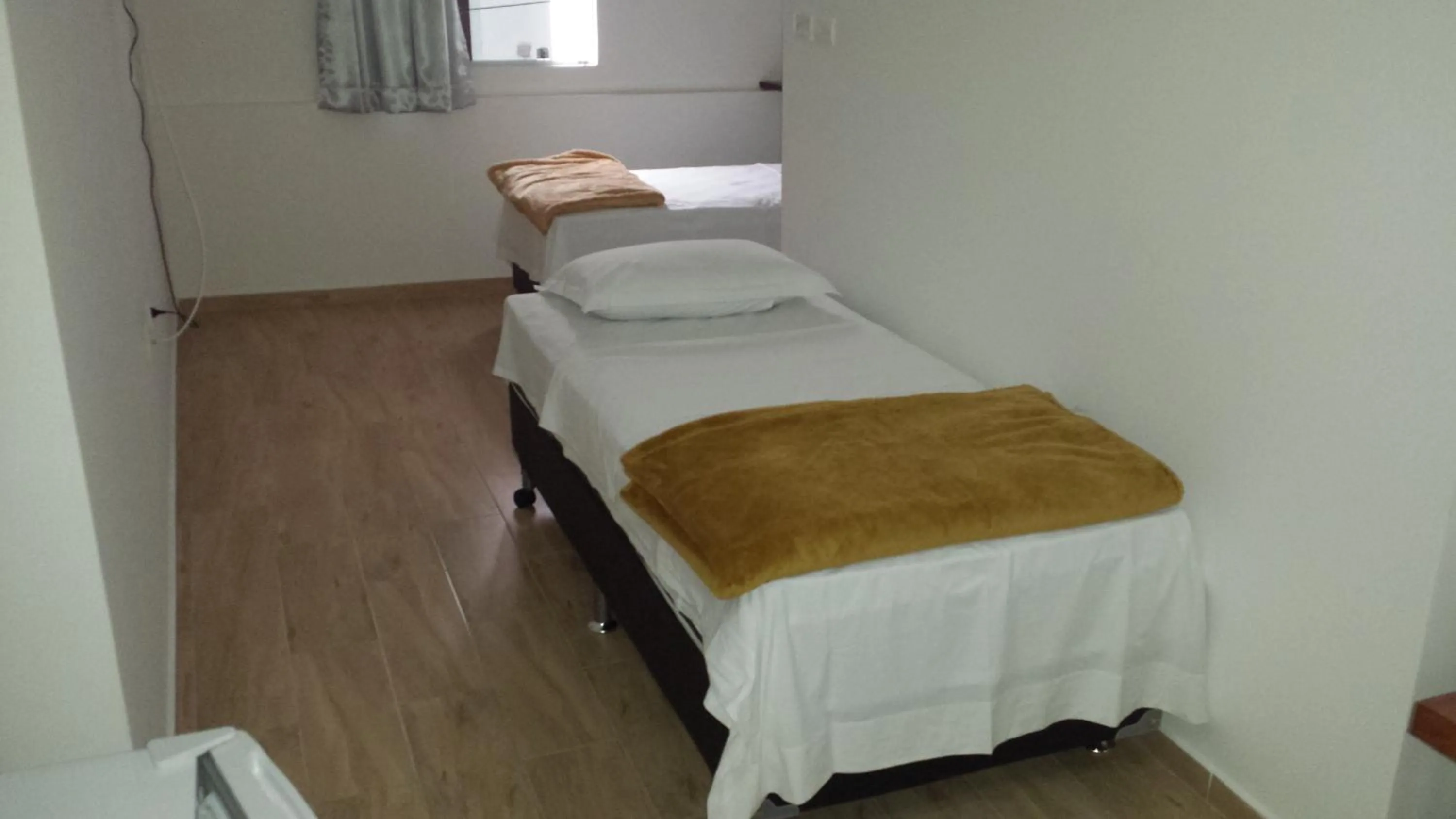 Property building, Bed in Hotel Reobot Center