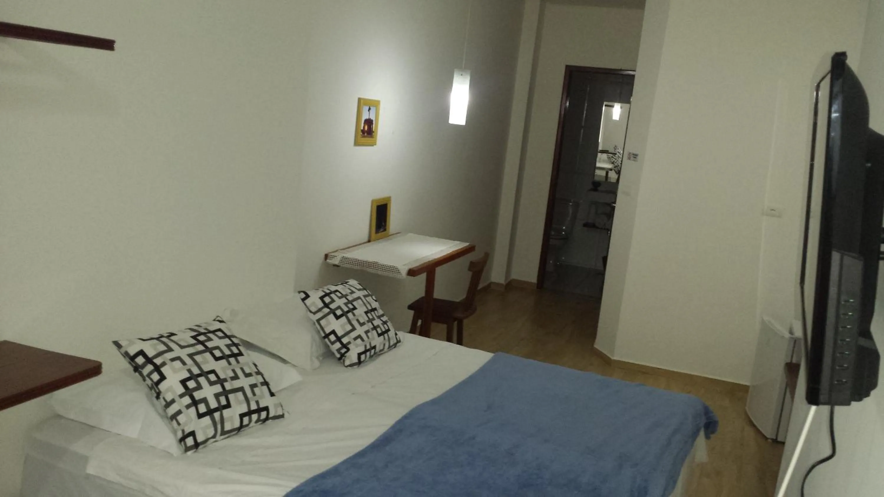 Photo of the whole room, Bed in Hotel Reobot Center
