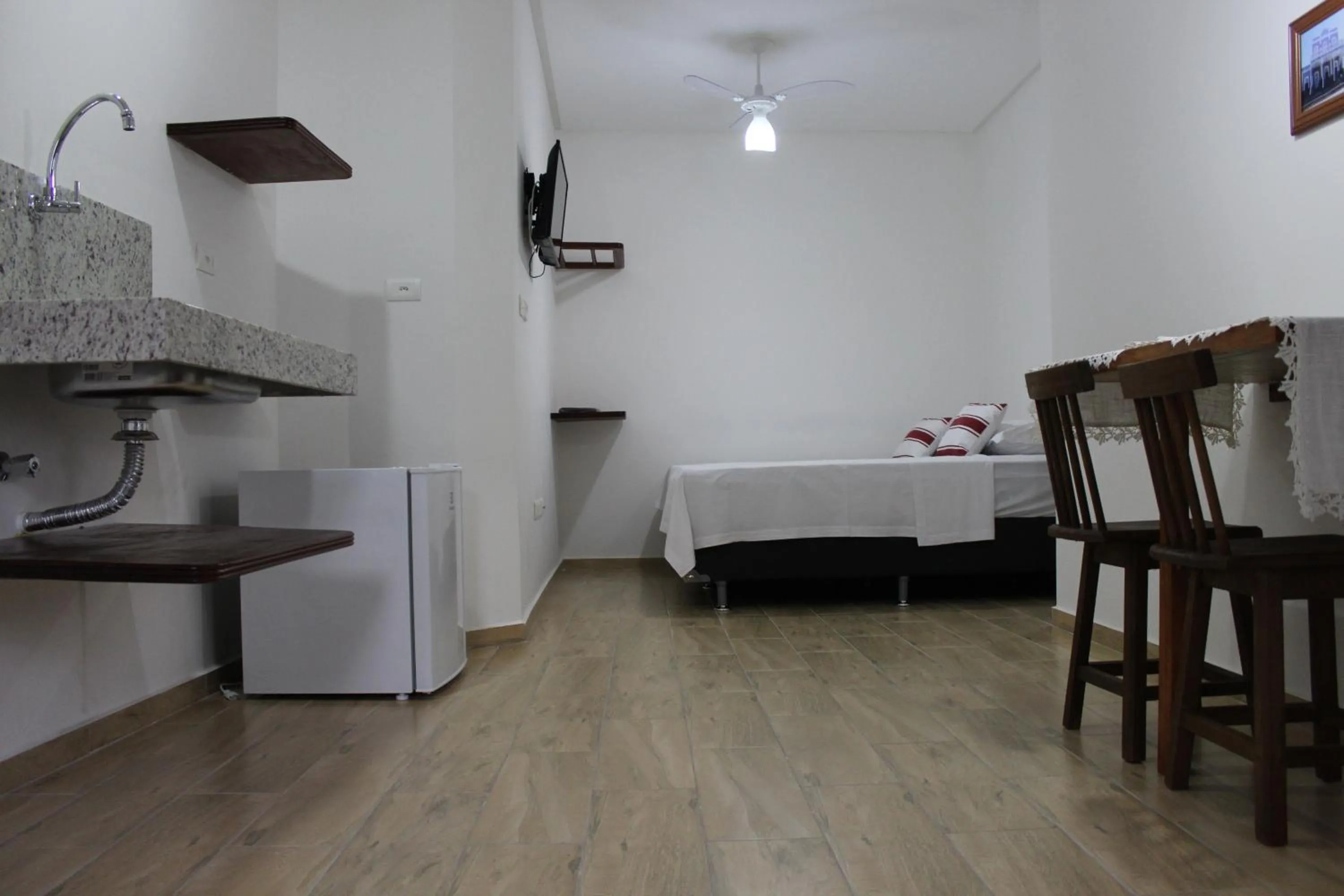 Photo of the whole room in Hotel Reobot Center