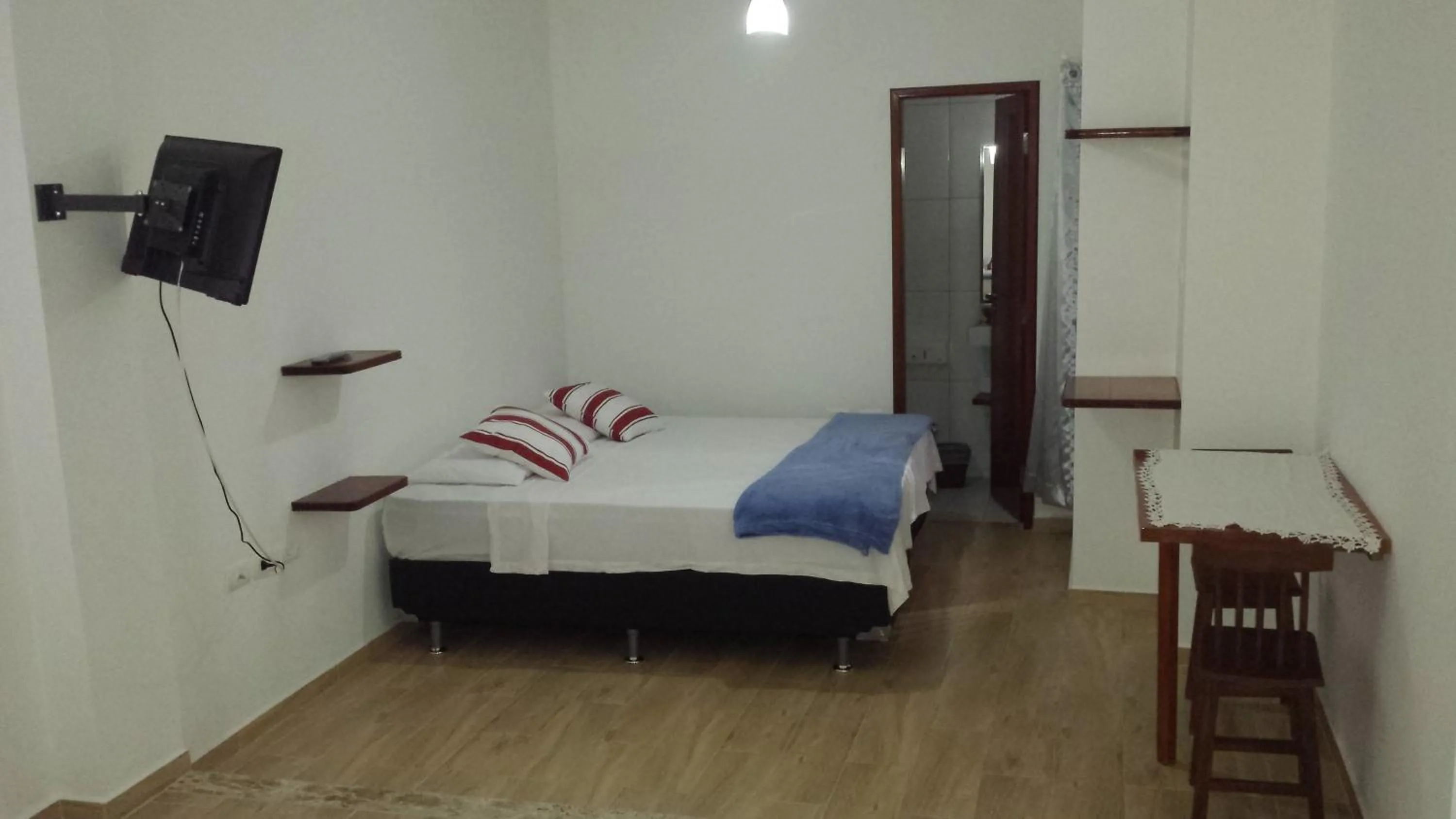Property building, Bed in Hotel Reobot Center