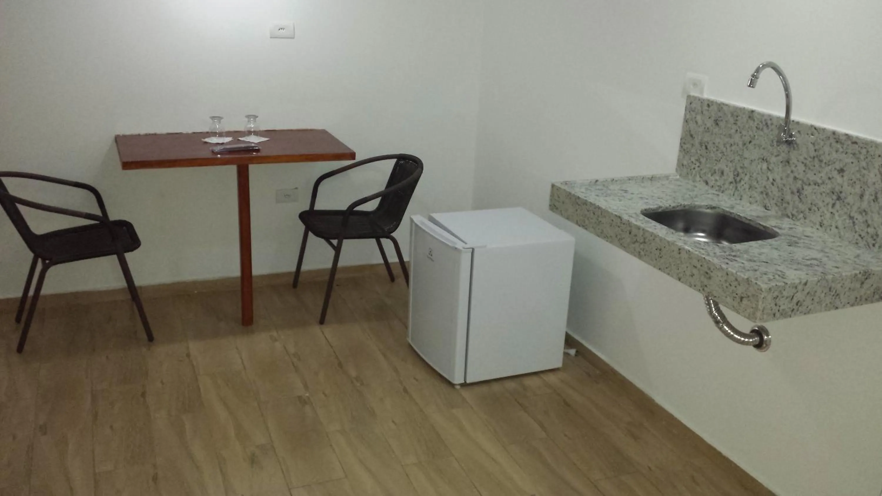 Photo of the whole room in Hotel Reobot Center