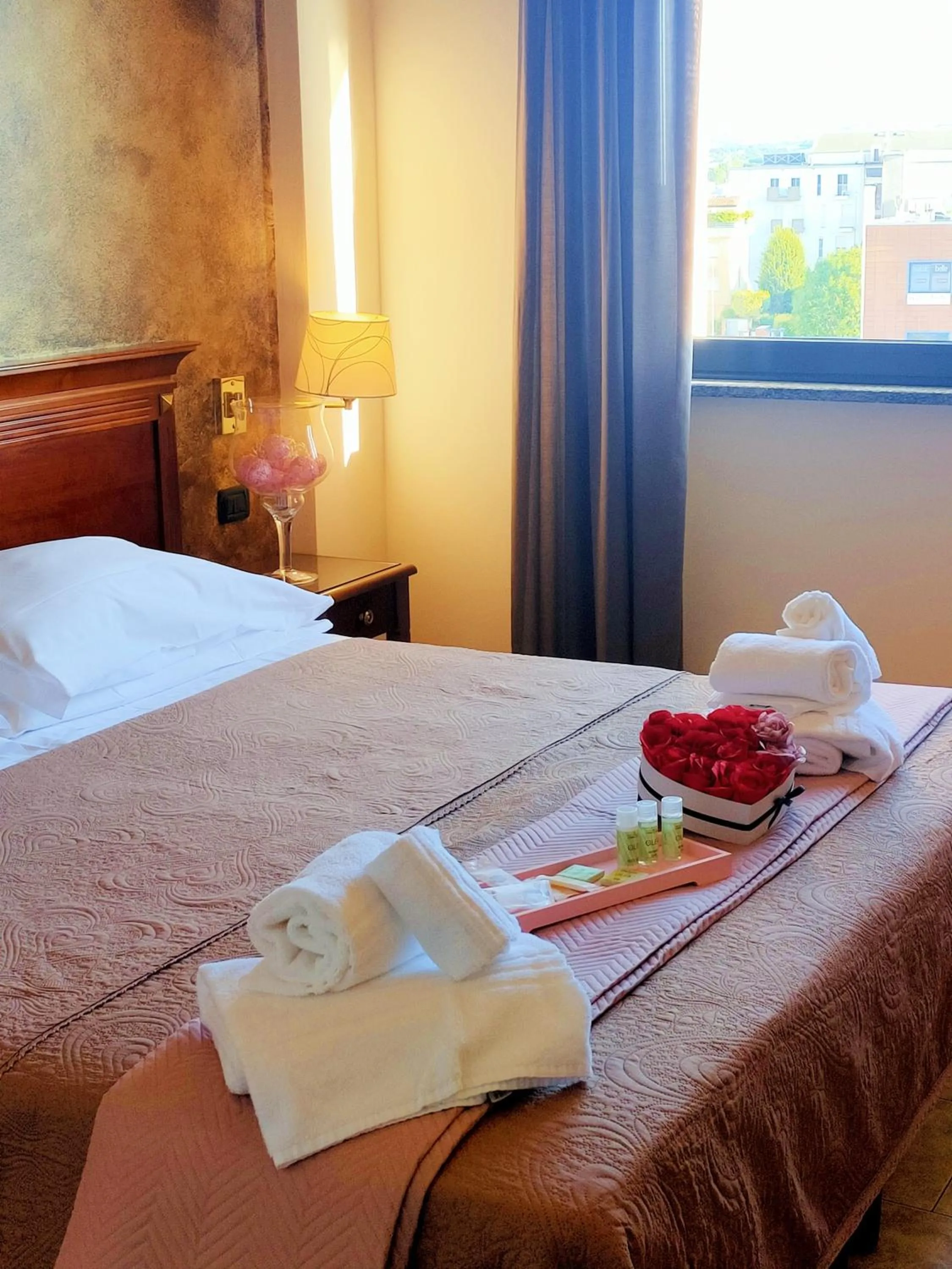 Bed in Hotel Fidenza