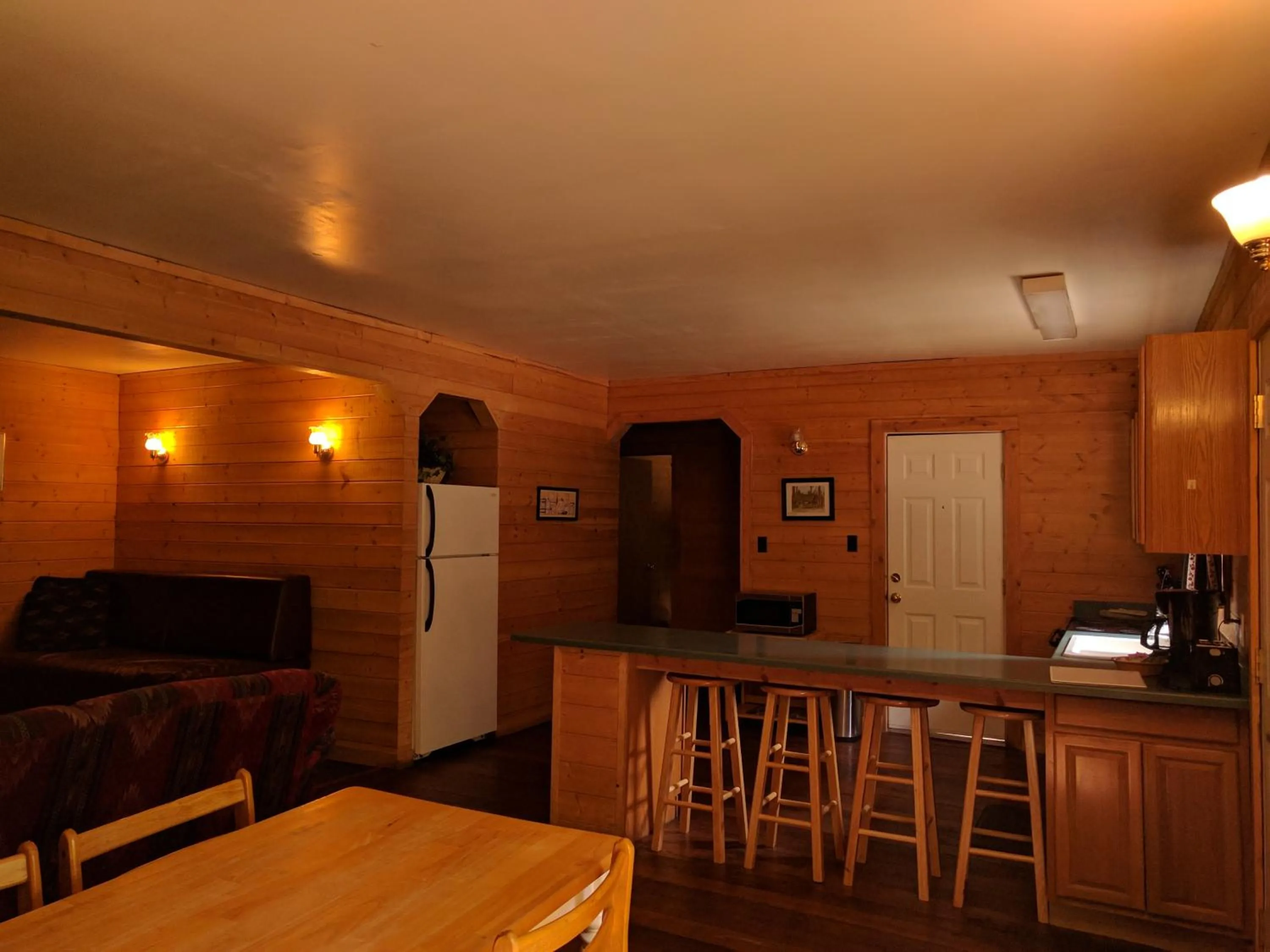 Coffee/tea facilities in Emerald Forest Cabins