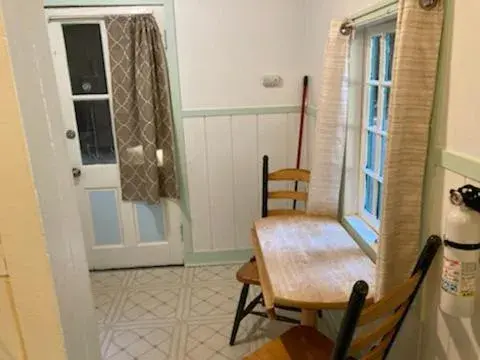 One-Bedroom Bungalow in Emerald Forest Cabins One-Bedroom Bungalow in Emerald Forest Cabins