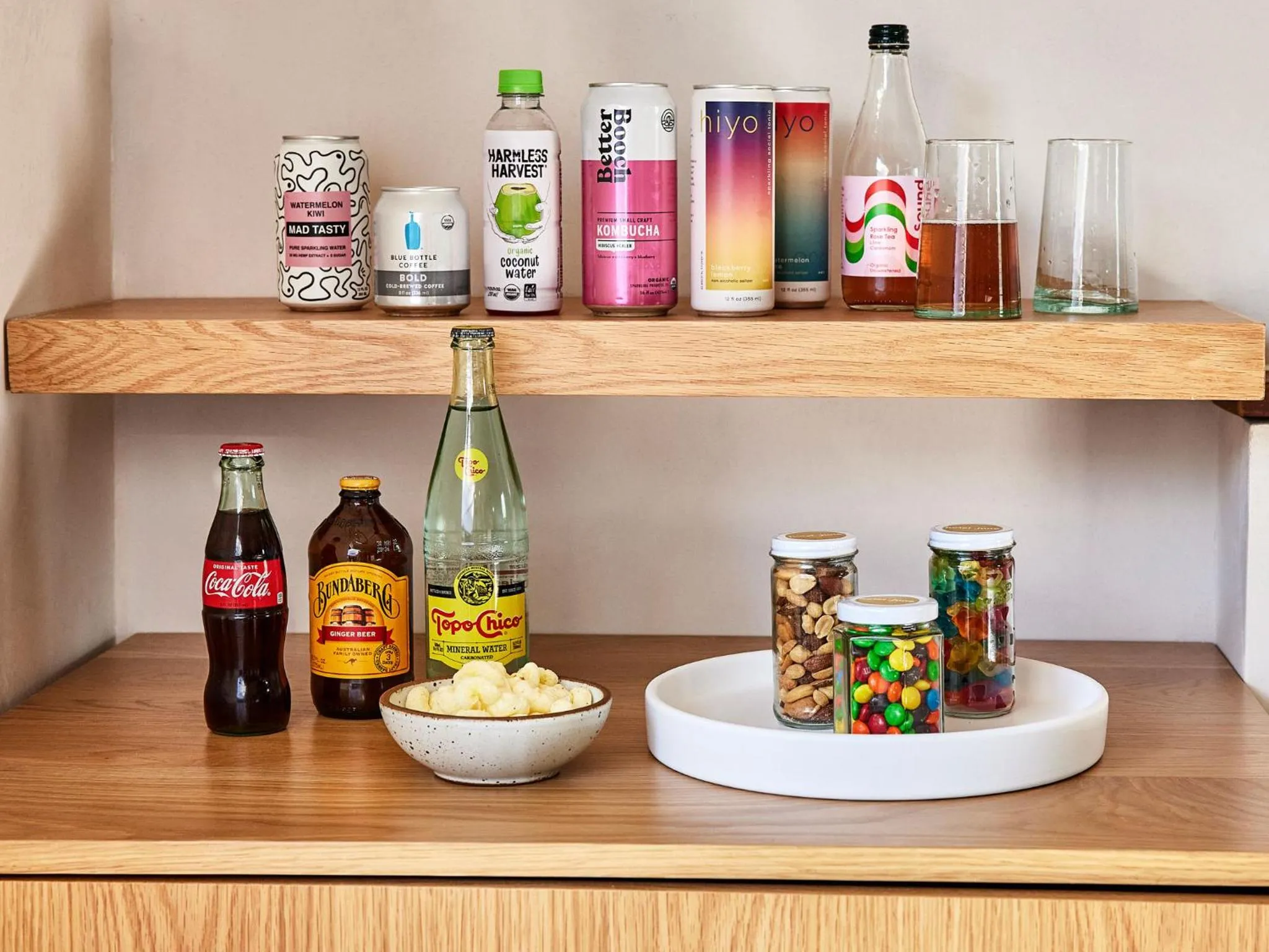 Food and drinks in Hotel June Malibu