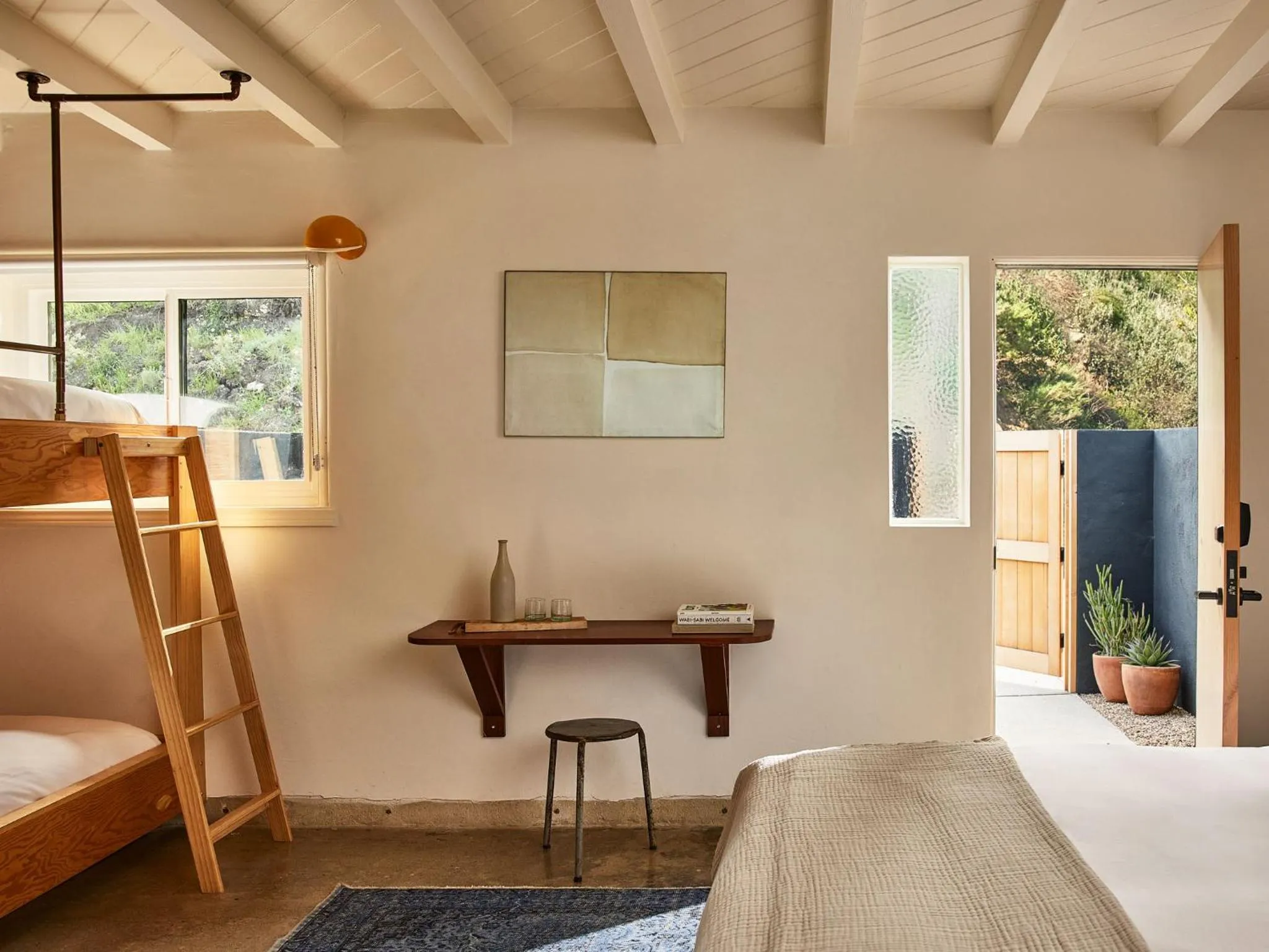 Bedroom, Bed in Hotel June Malibu