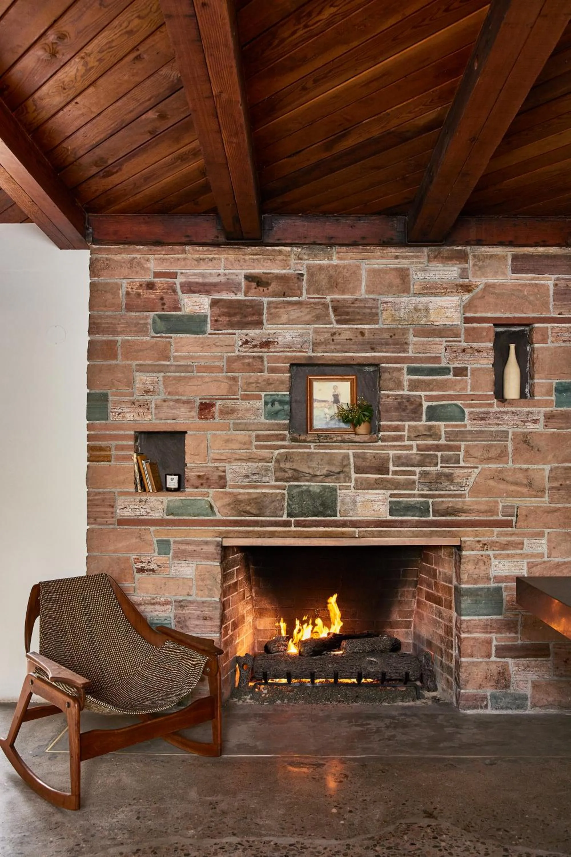Living room in Hotel June Malibu