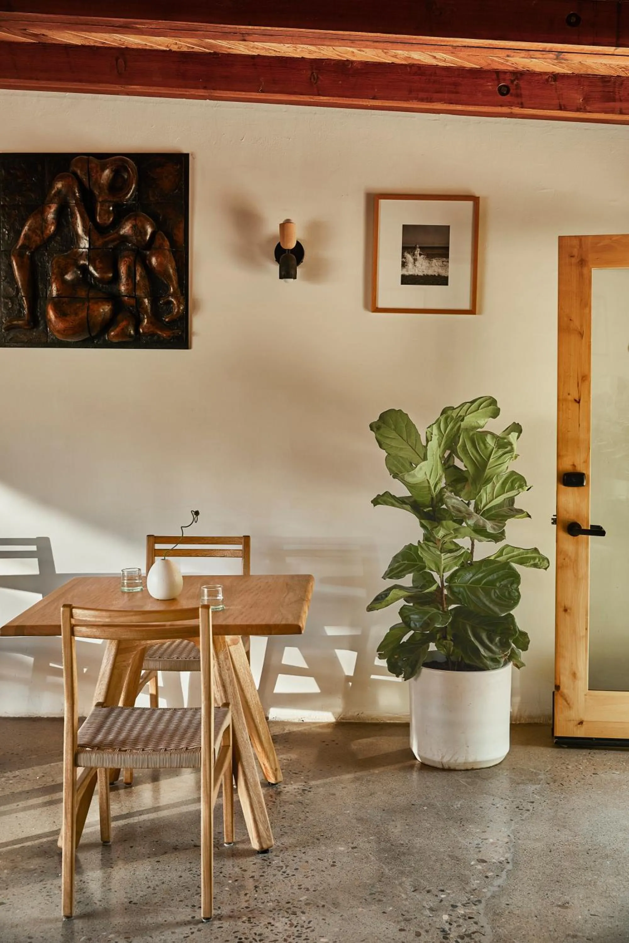 Dining area in Hotel June Malibu