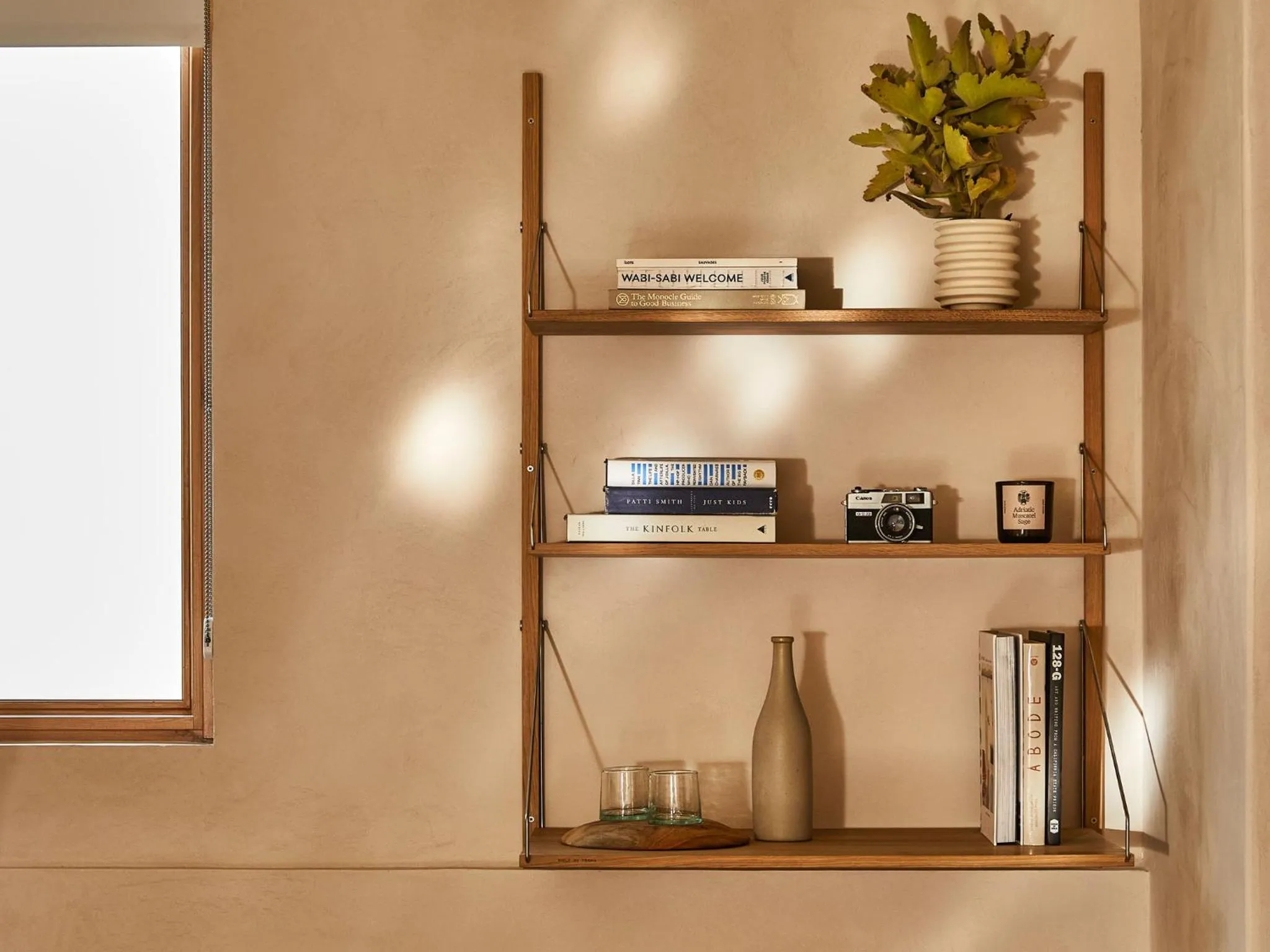 Decorative detail in Hotel June Malibu