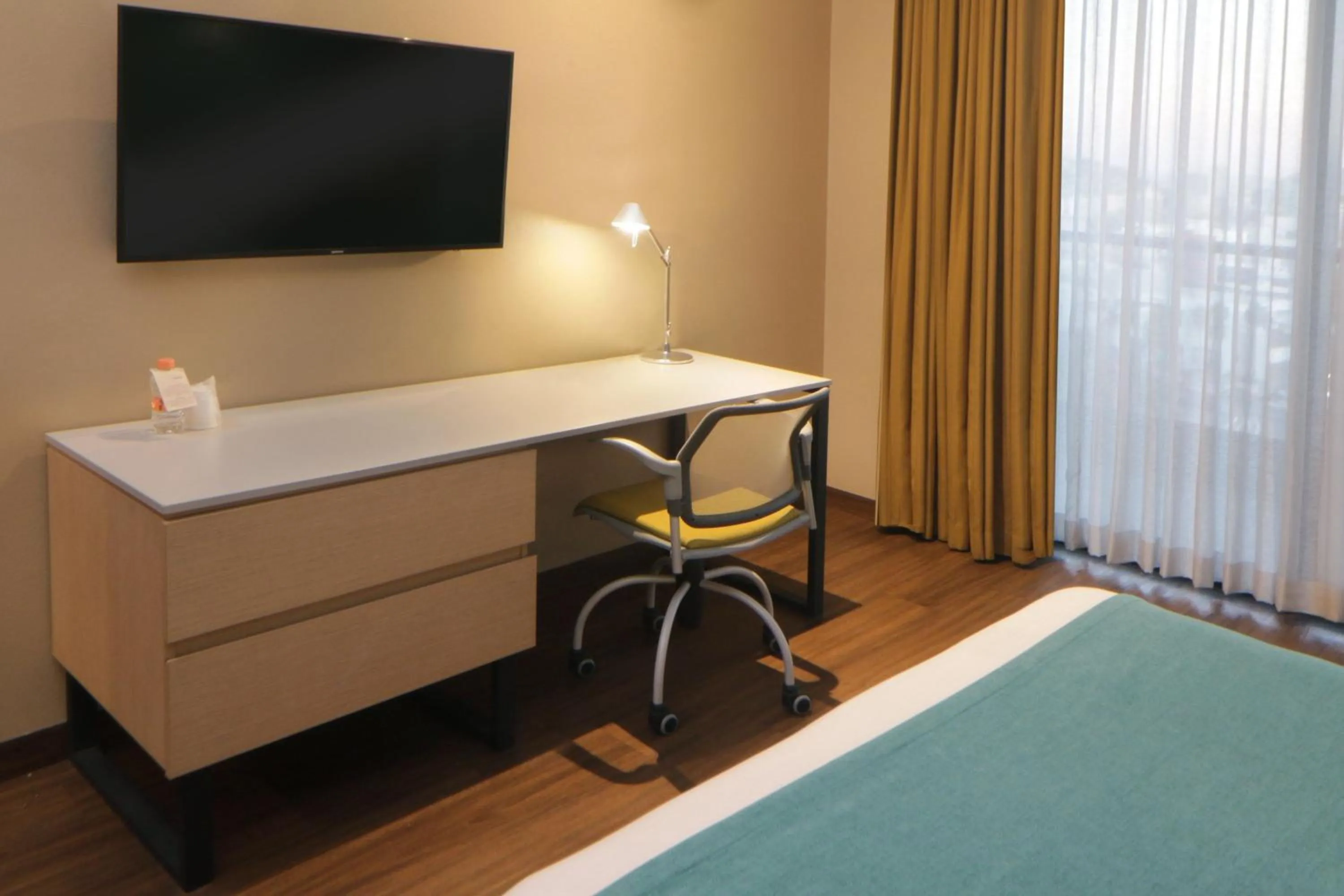 Bedroom, Bed in City Express Suites by Marriott Tijuana Rio