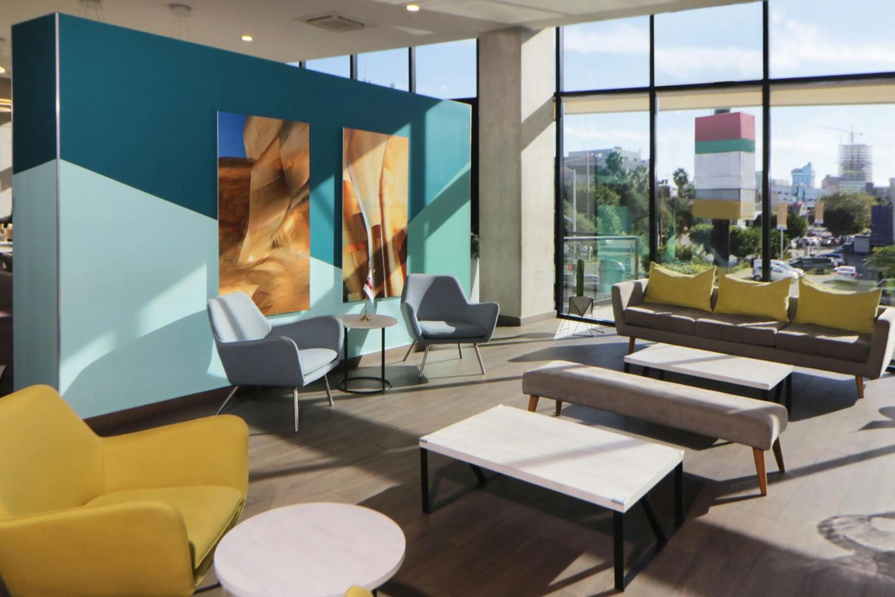 Lobby or reception in City Express Suites by Marriott Tijuana Rio