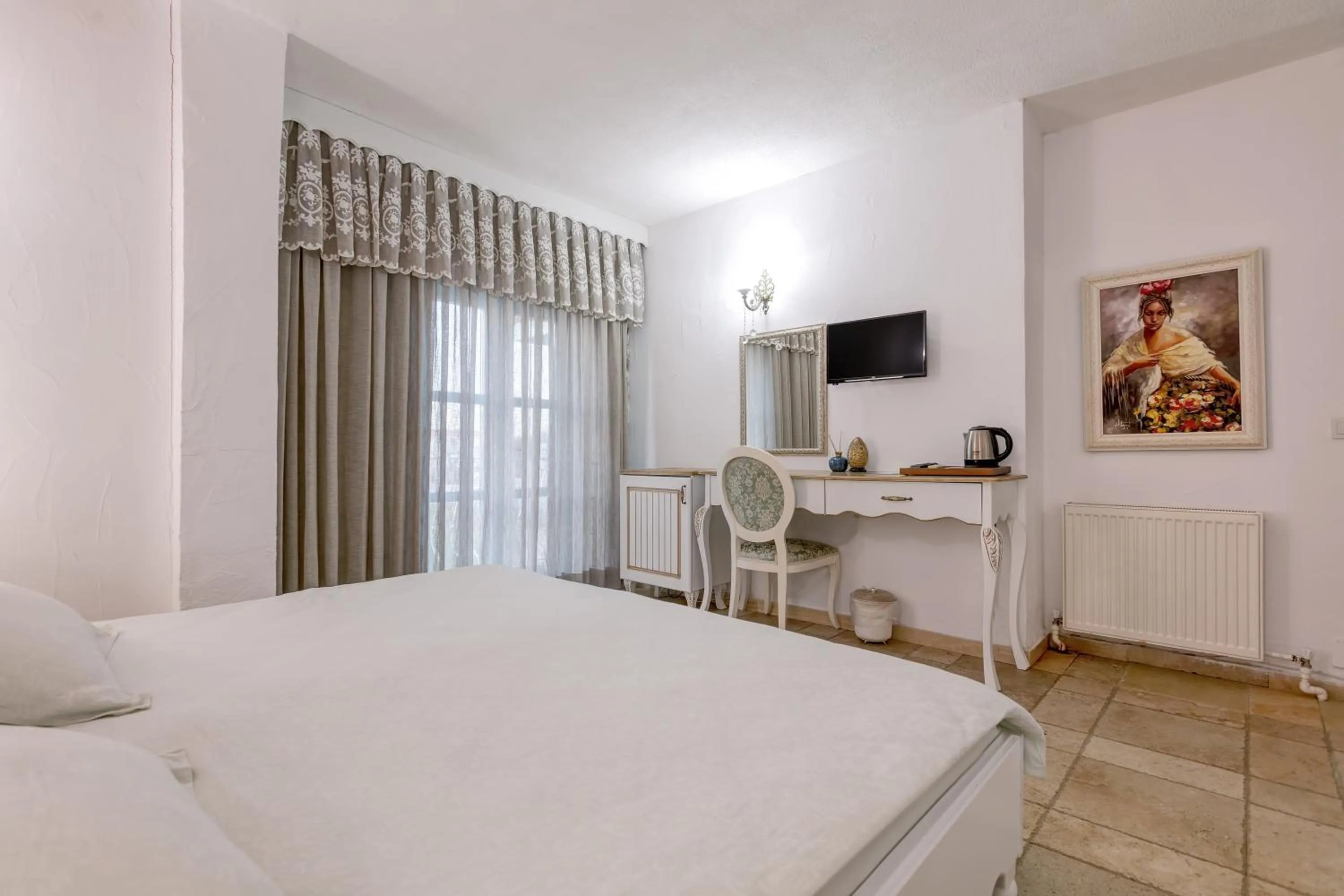 Photo of the whole room, Bed in Villa Fora Hotel