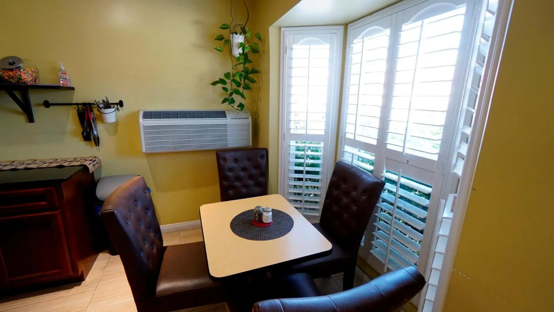 Other in El Royale Hotel - Near Universal Studios Hollywood