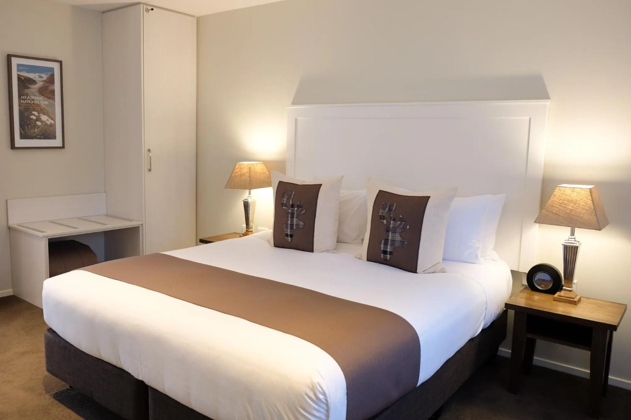 Bedroom, Bed in West Meadows of Wanaka