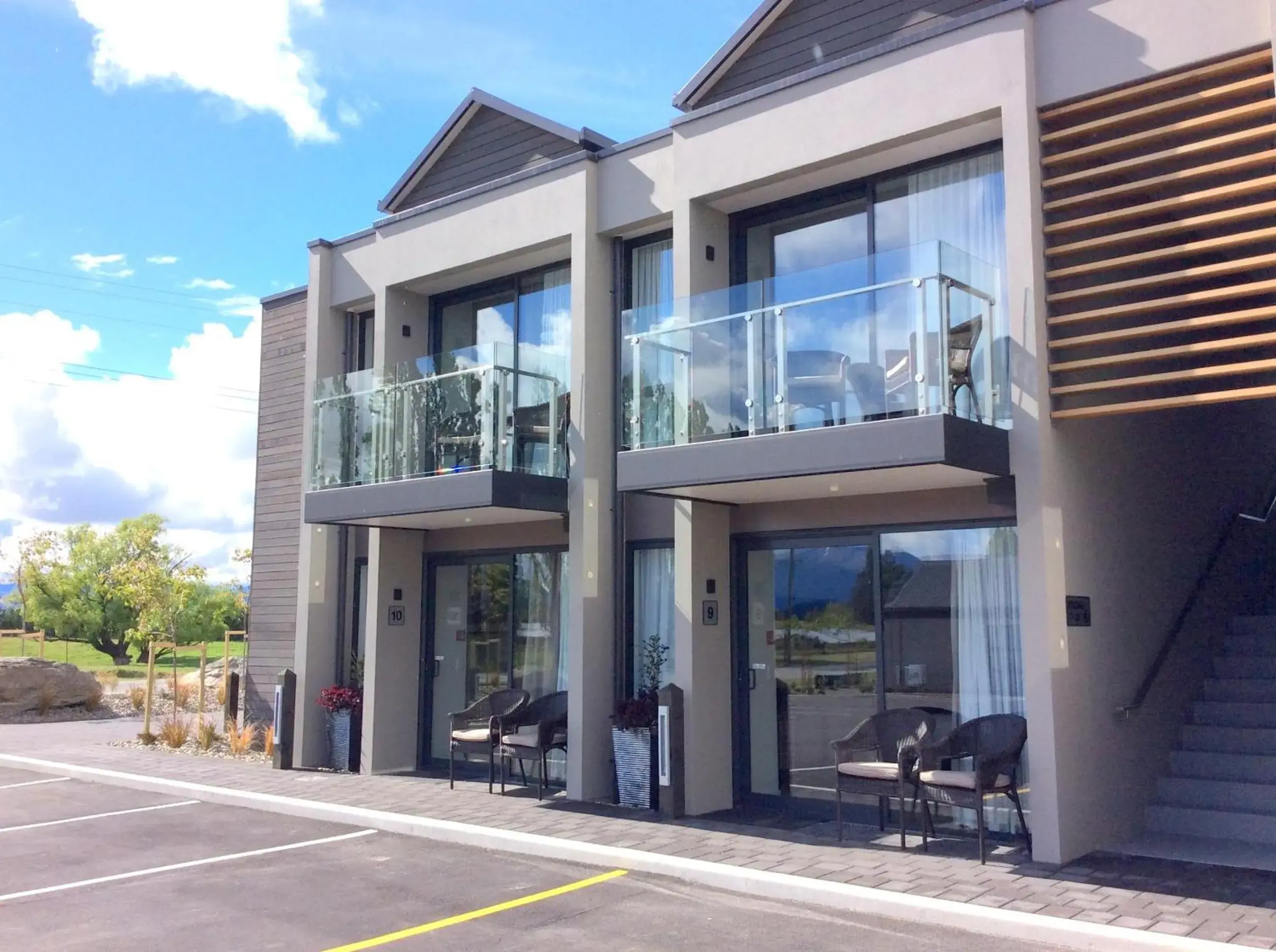 Property building in West Meadows of Wanaka Property building in West Meadows of Wanaka