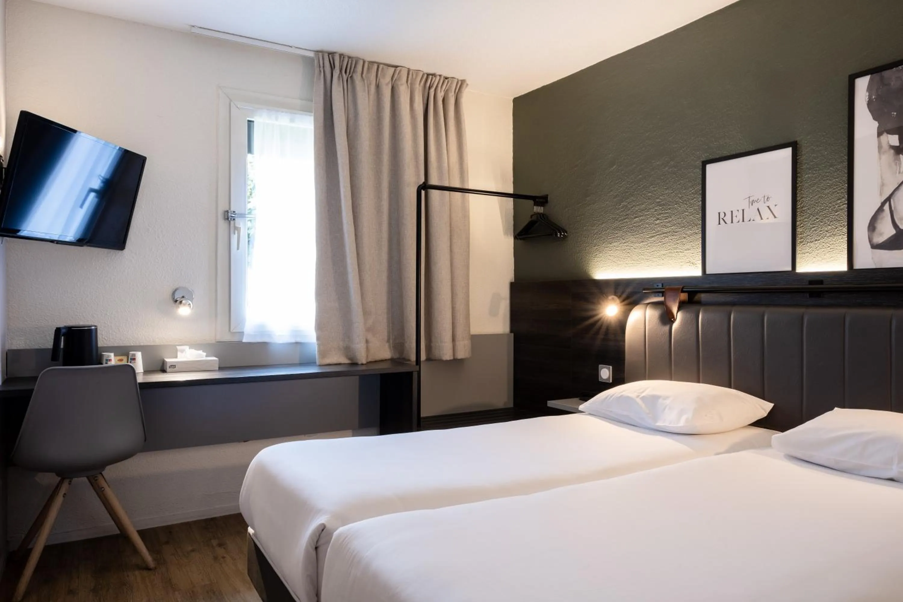 Bed in Tulip Inn Beaune