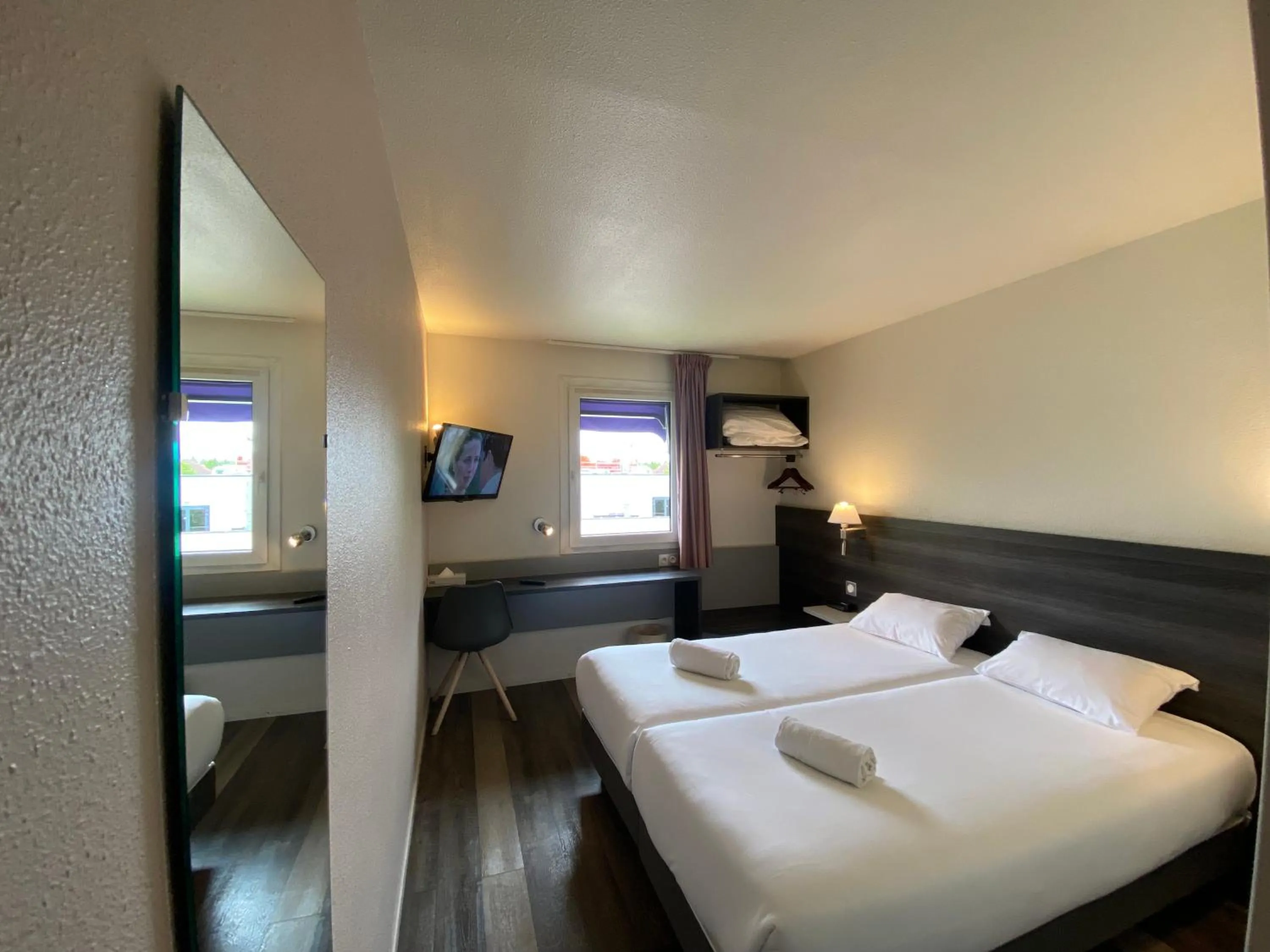 Bed in Tulip Inn Beaune