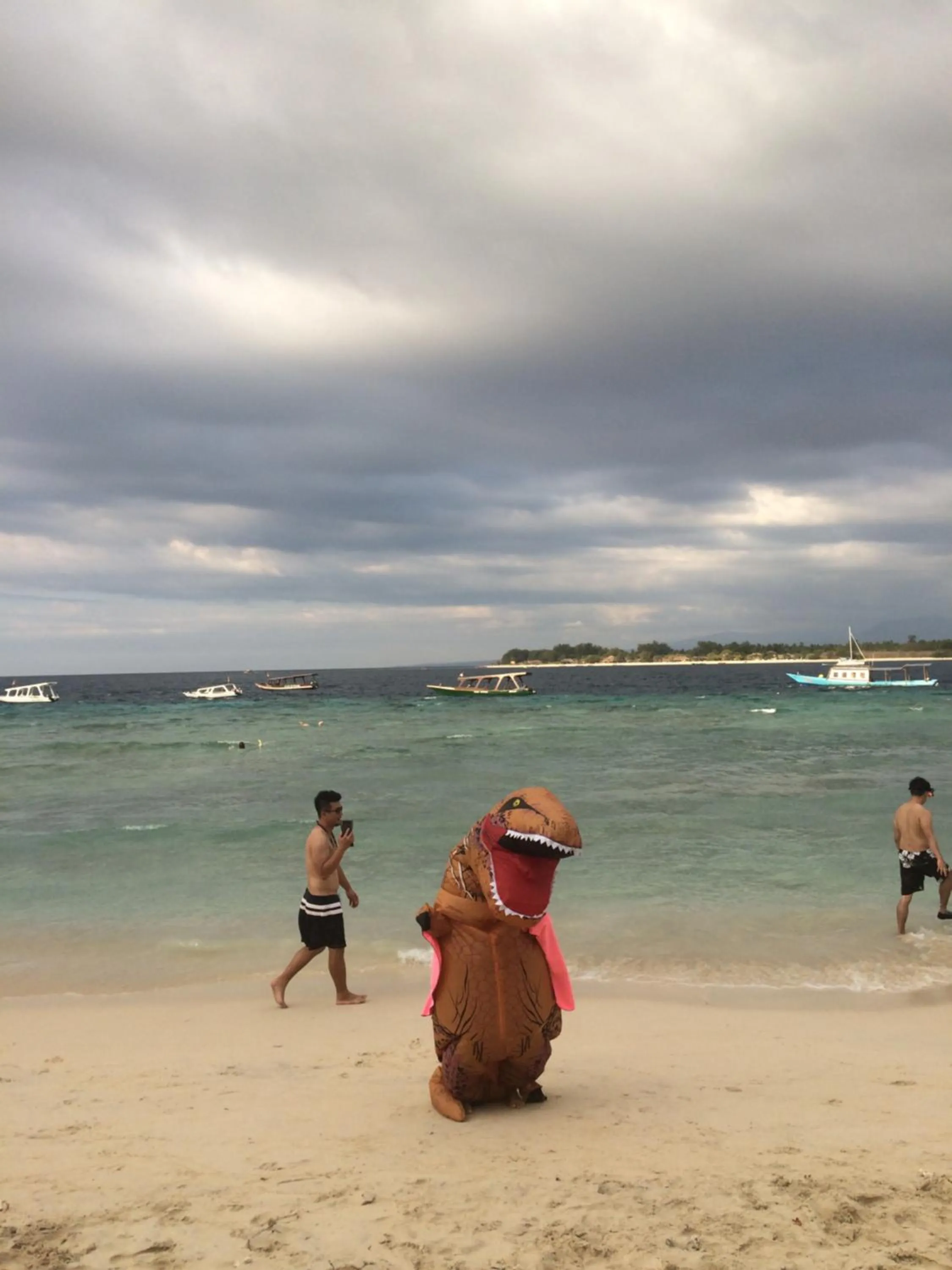 Restaurant/places to eat in Melati Cottage