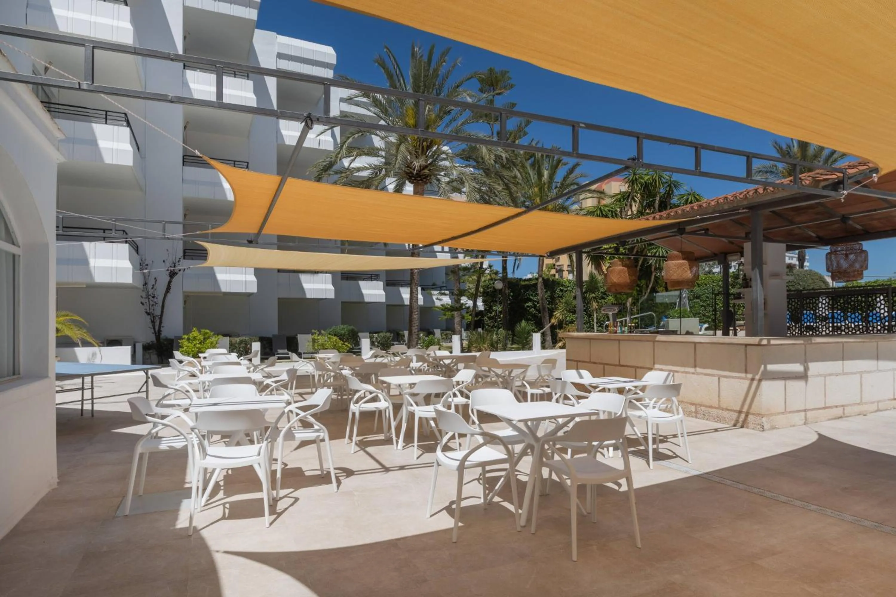 Property building in Sol Lunamar Palmanova Apartamentos - Adults Only