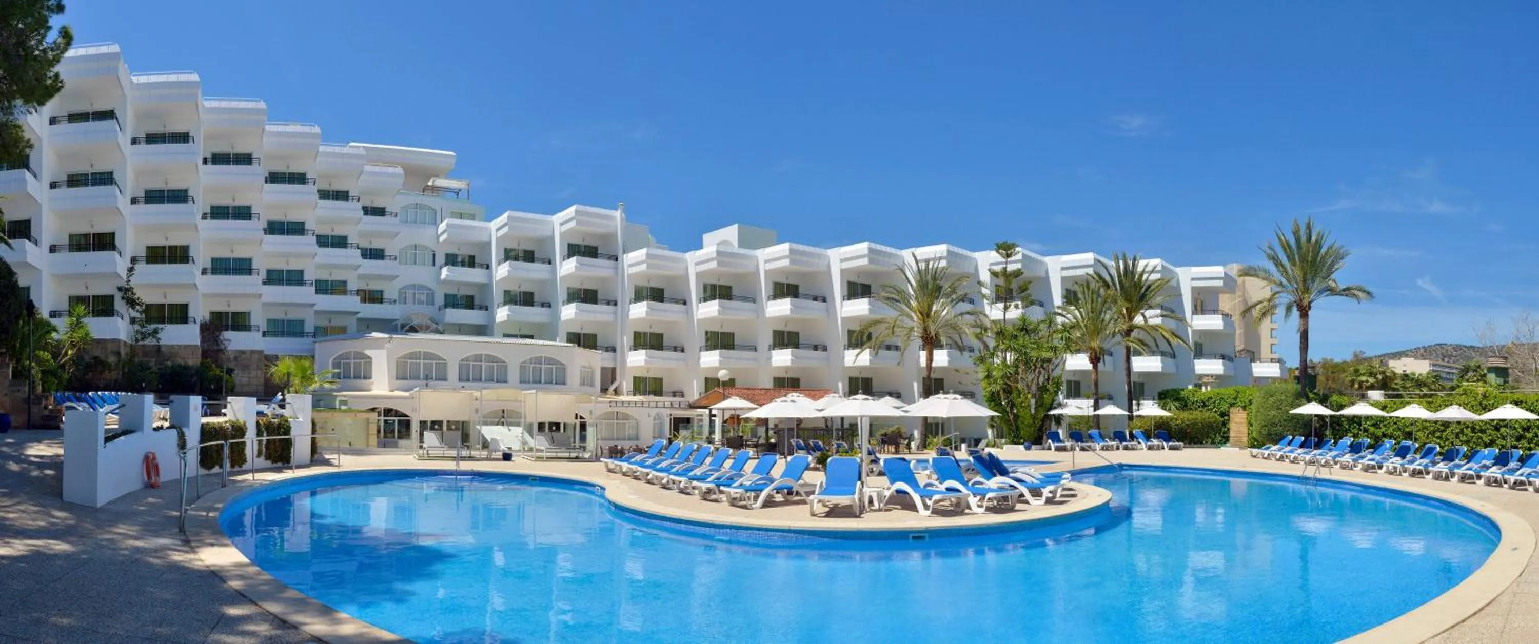 Property building in Sol Lunamar Palmanova Apartamentos - Adults Only