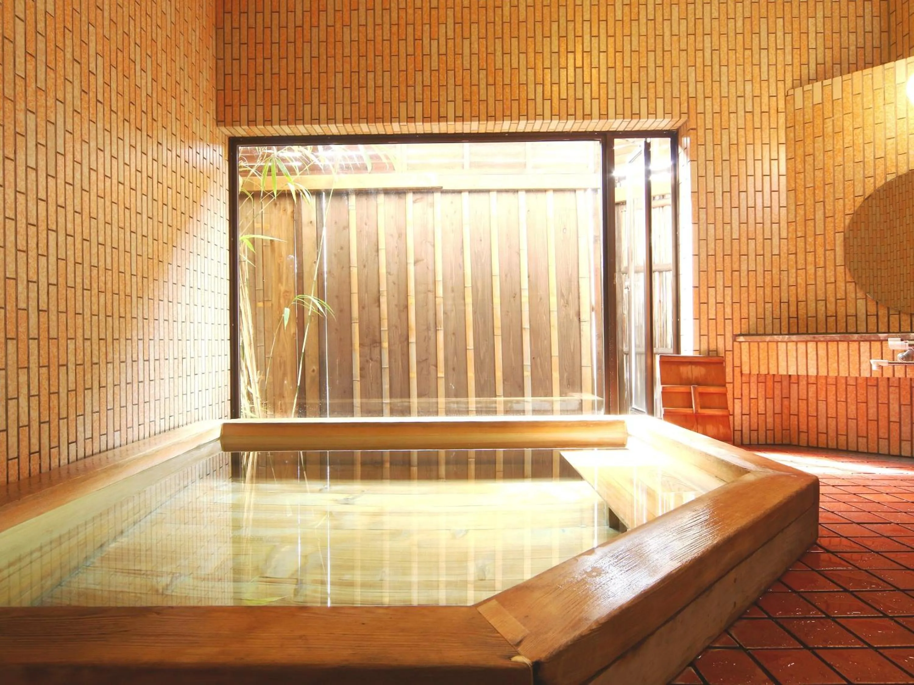 Public Bath in Ena Totaro