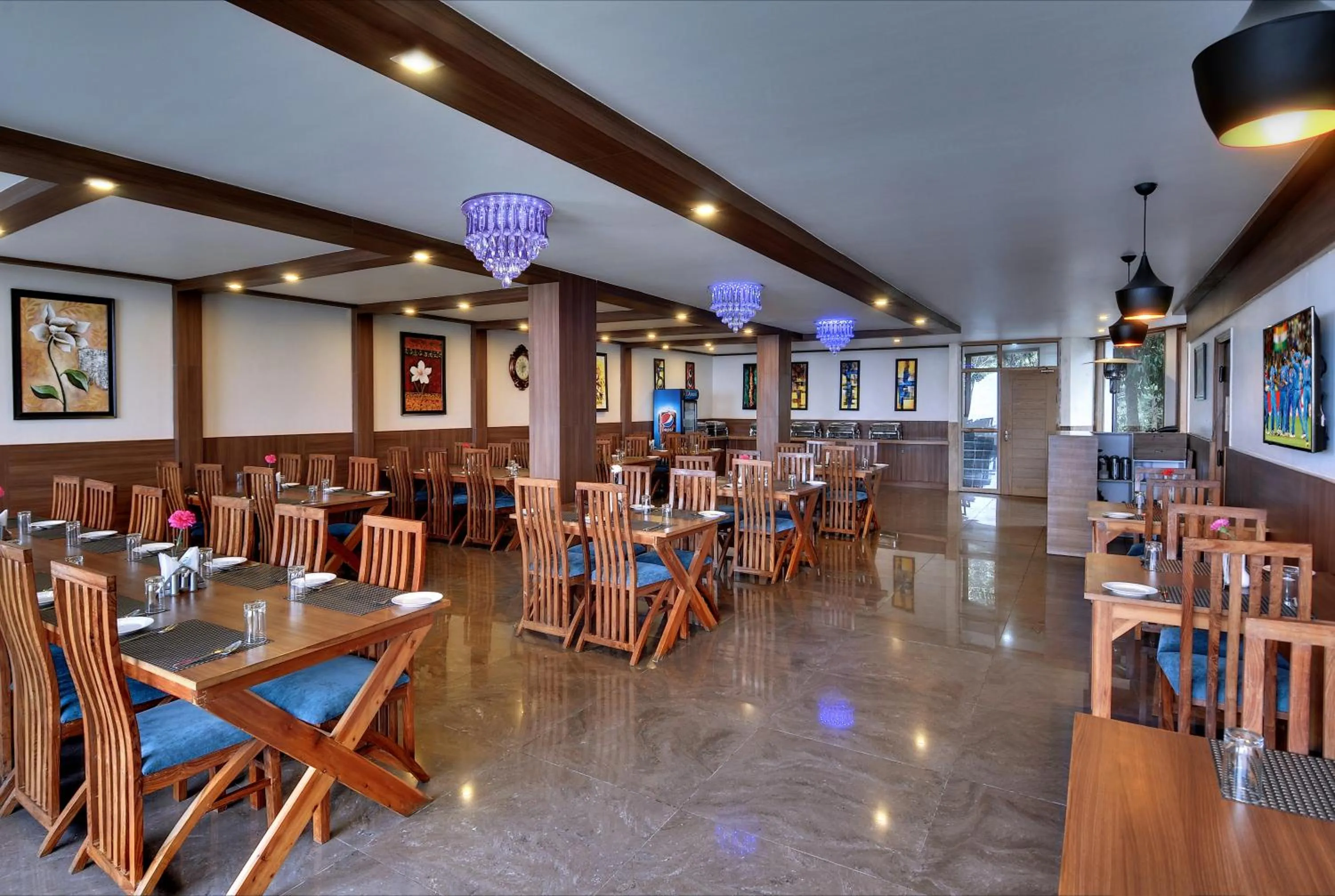 Restaurant/places to eat in Ekant Retreat Resort