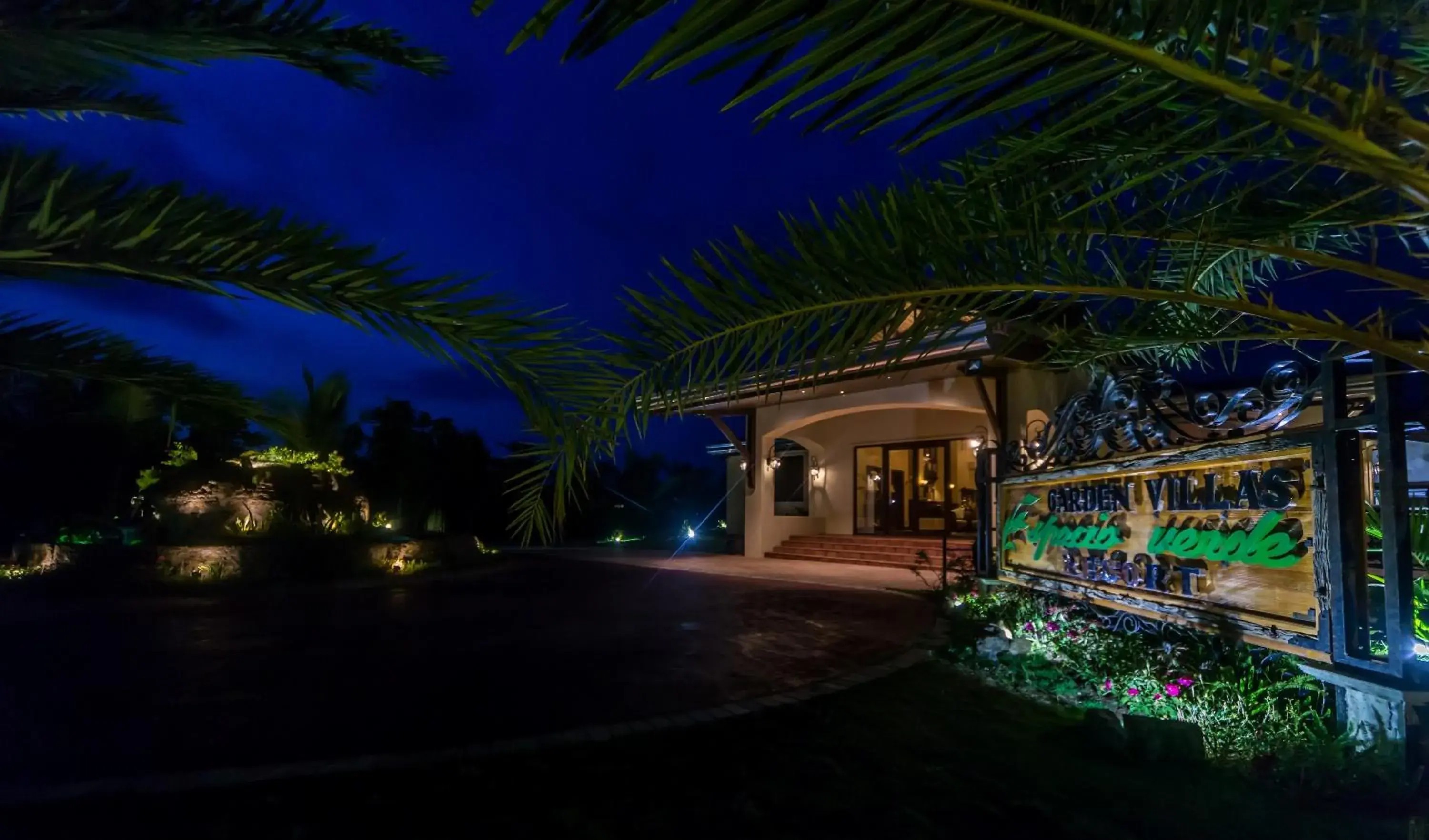 Facade/entrance in Espacio Verde Resort Facade/entrance in Espacio Verde Resort