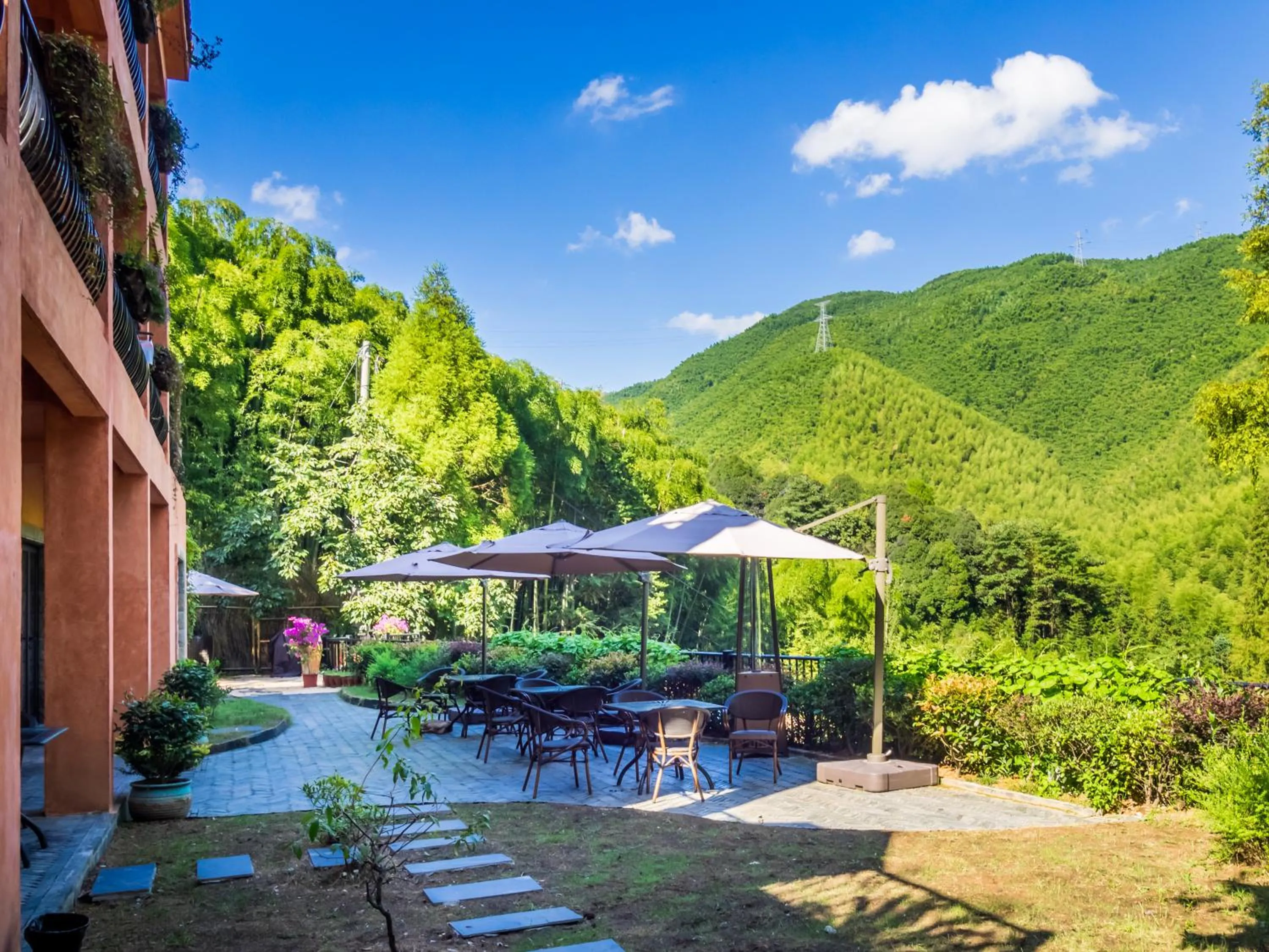 Property building in Moganshan Arcadia Resorts