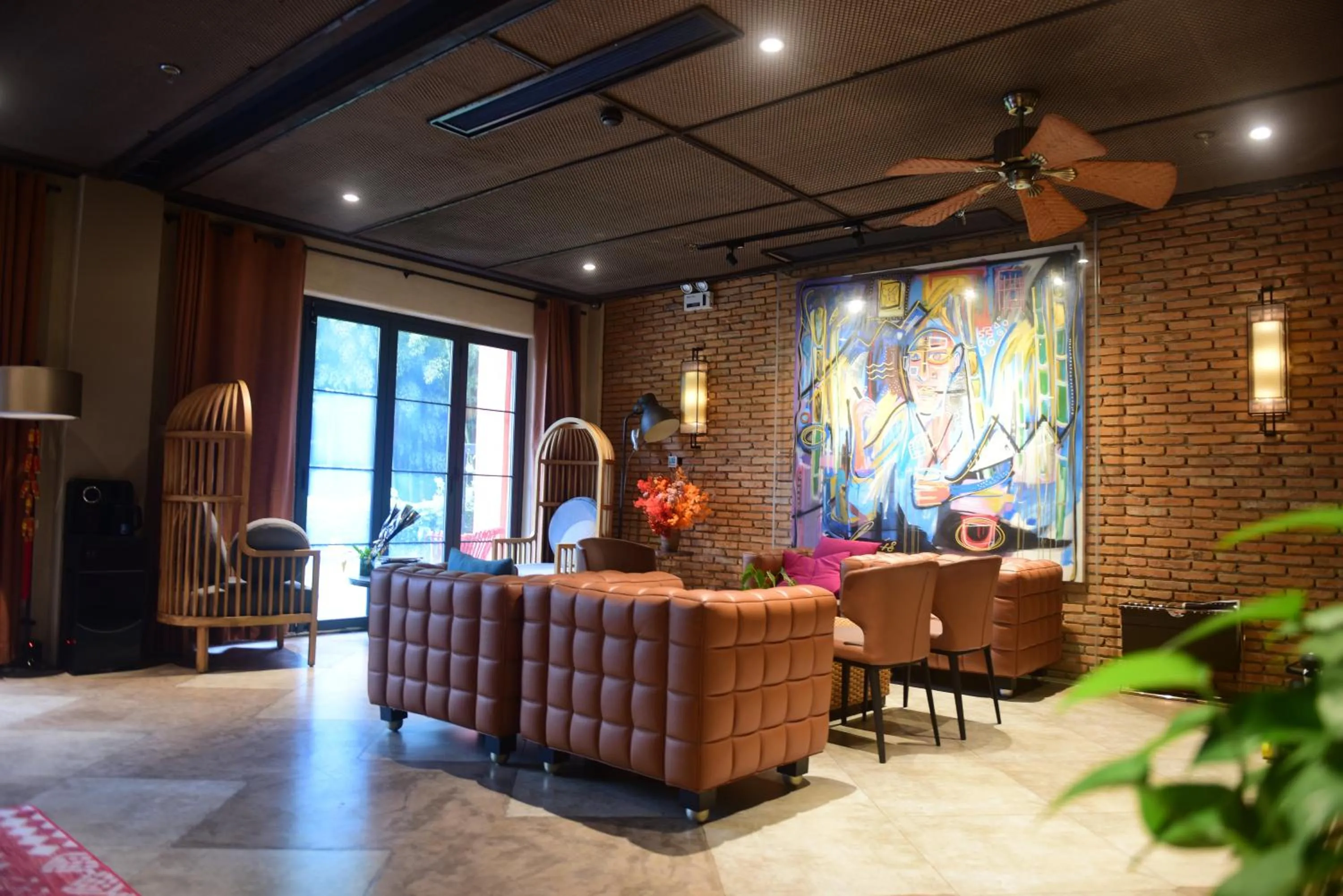 Communal lounge/ TV room in Moganshan Arcadia Resorts