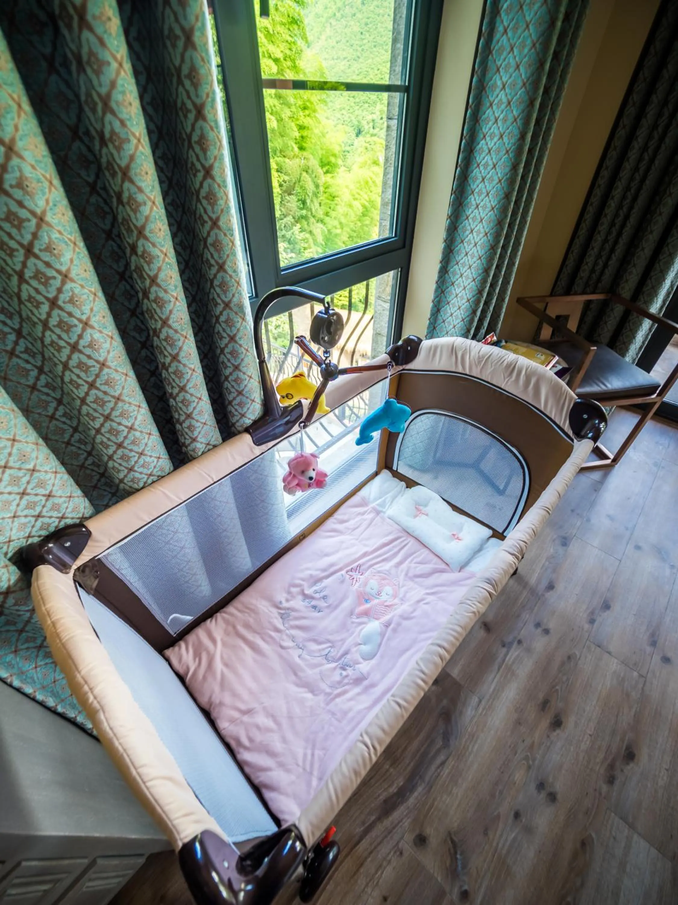 Bed in Moganshan Arcadia Resorts