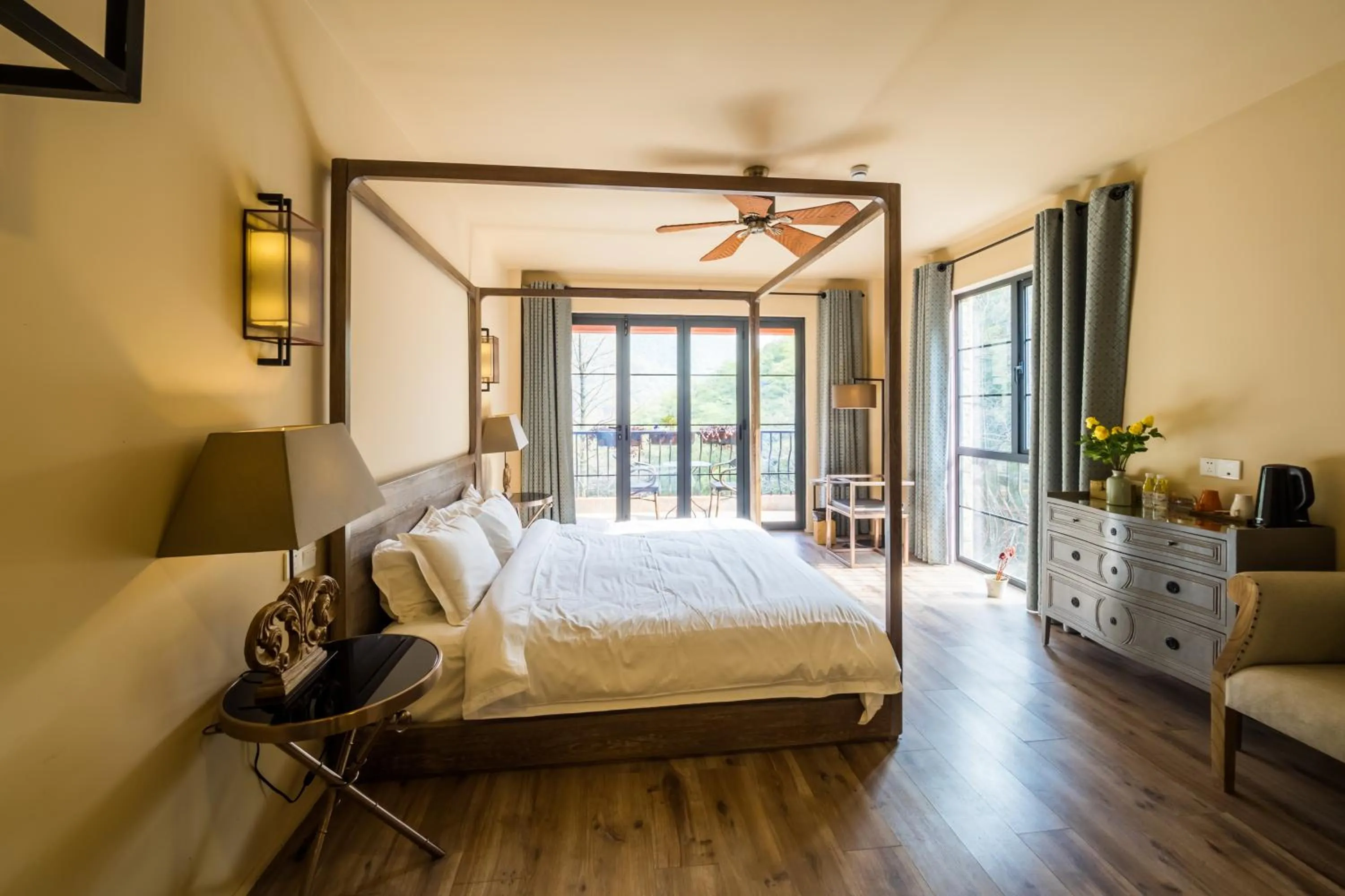 Bed in Moganshan Arcadia Resorts