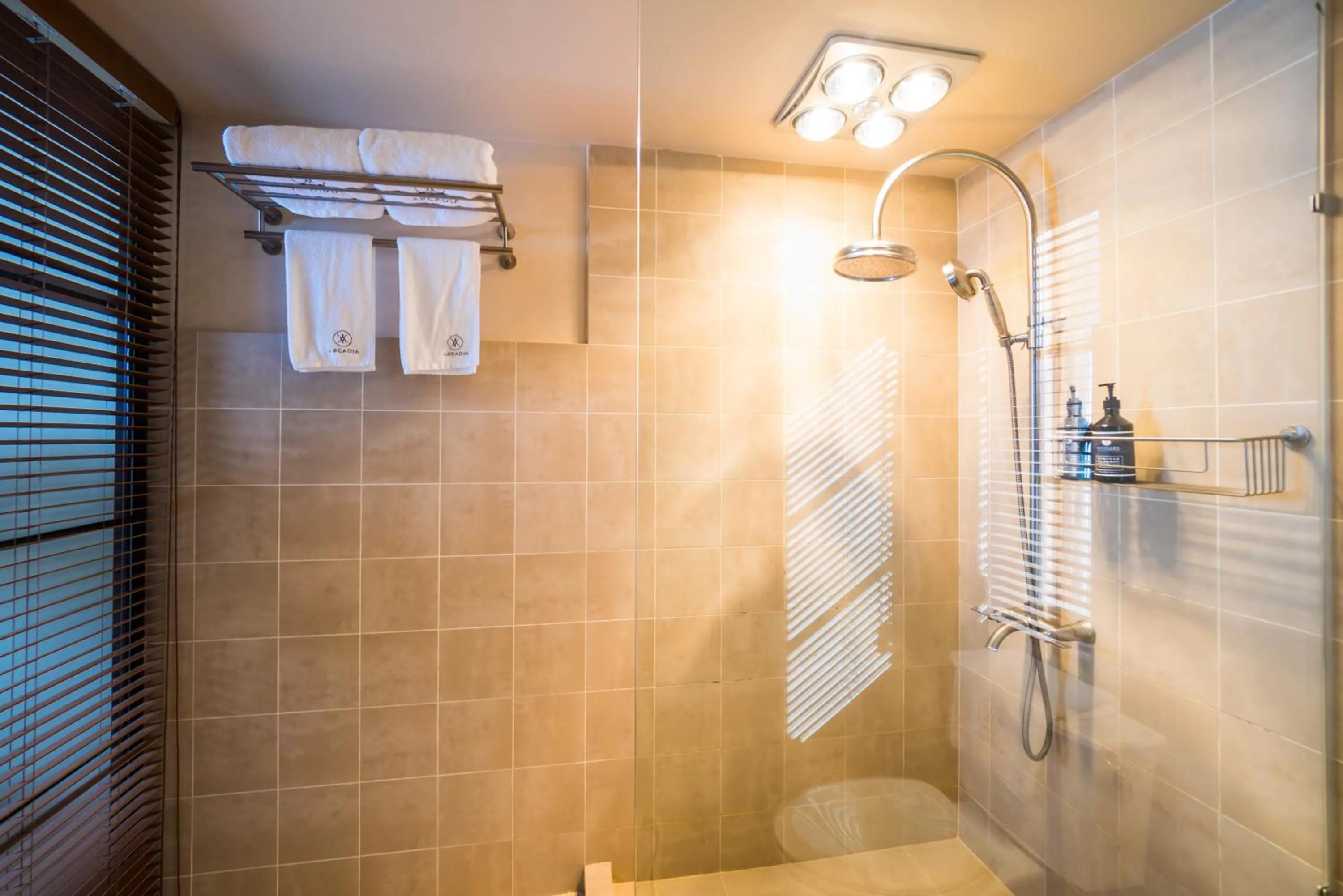 Shower in Moganshan Arcadia Resorts