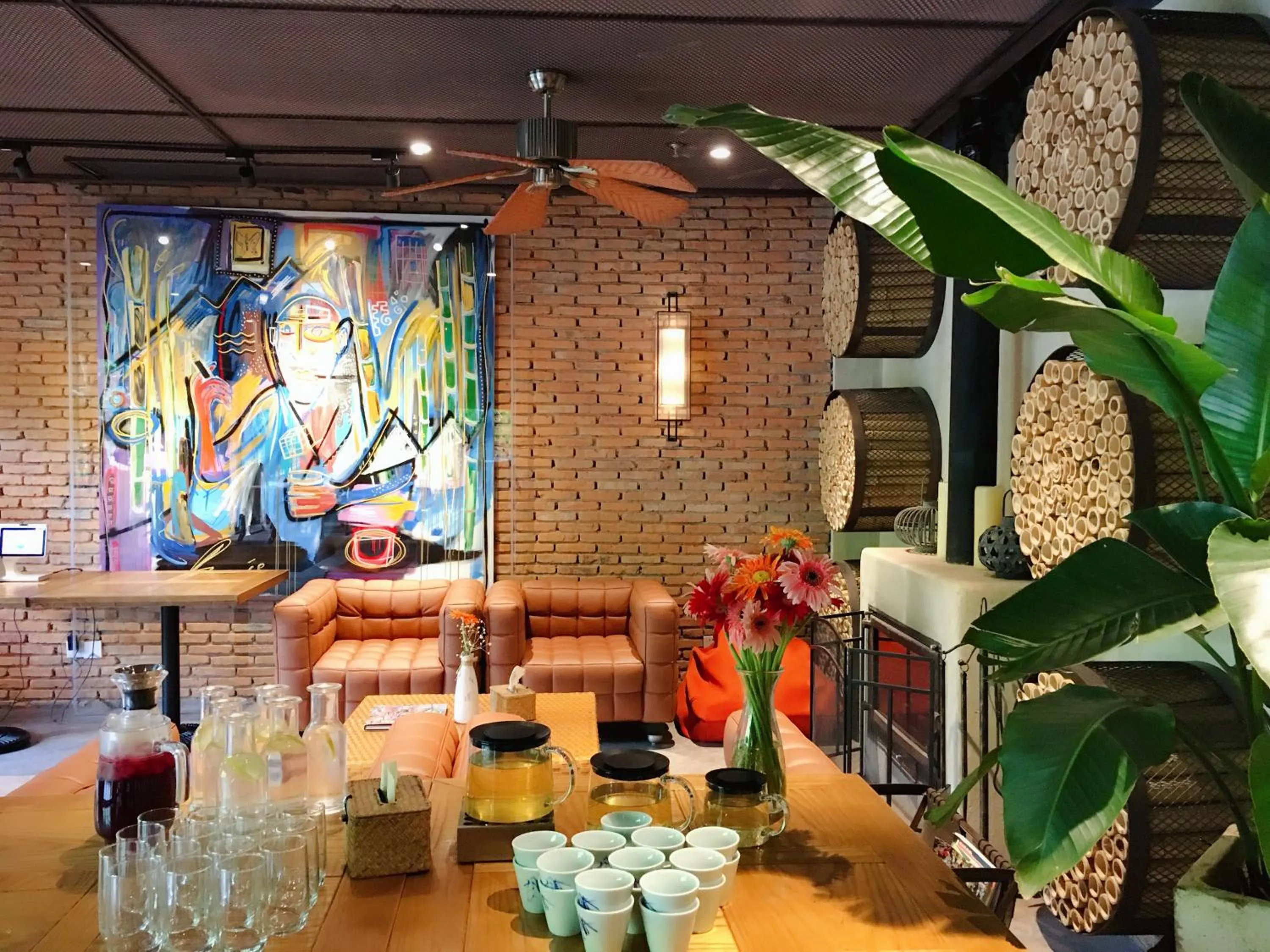 Communal lounge/ TV room in Moganshan Arcadia Resorts
