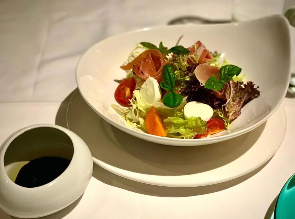 Food and drinks in Moganshan Arcadia Resorts