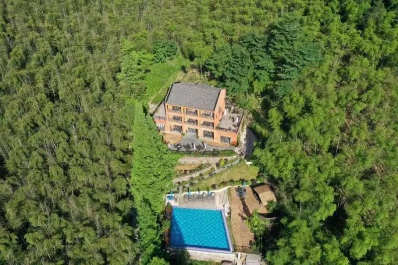 Swimming pool in Moganshan Arcadia Resorts