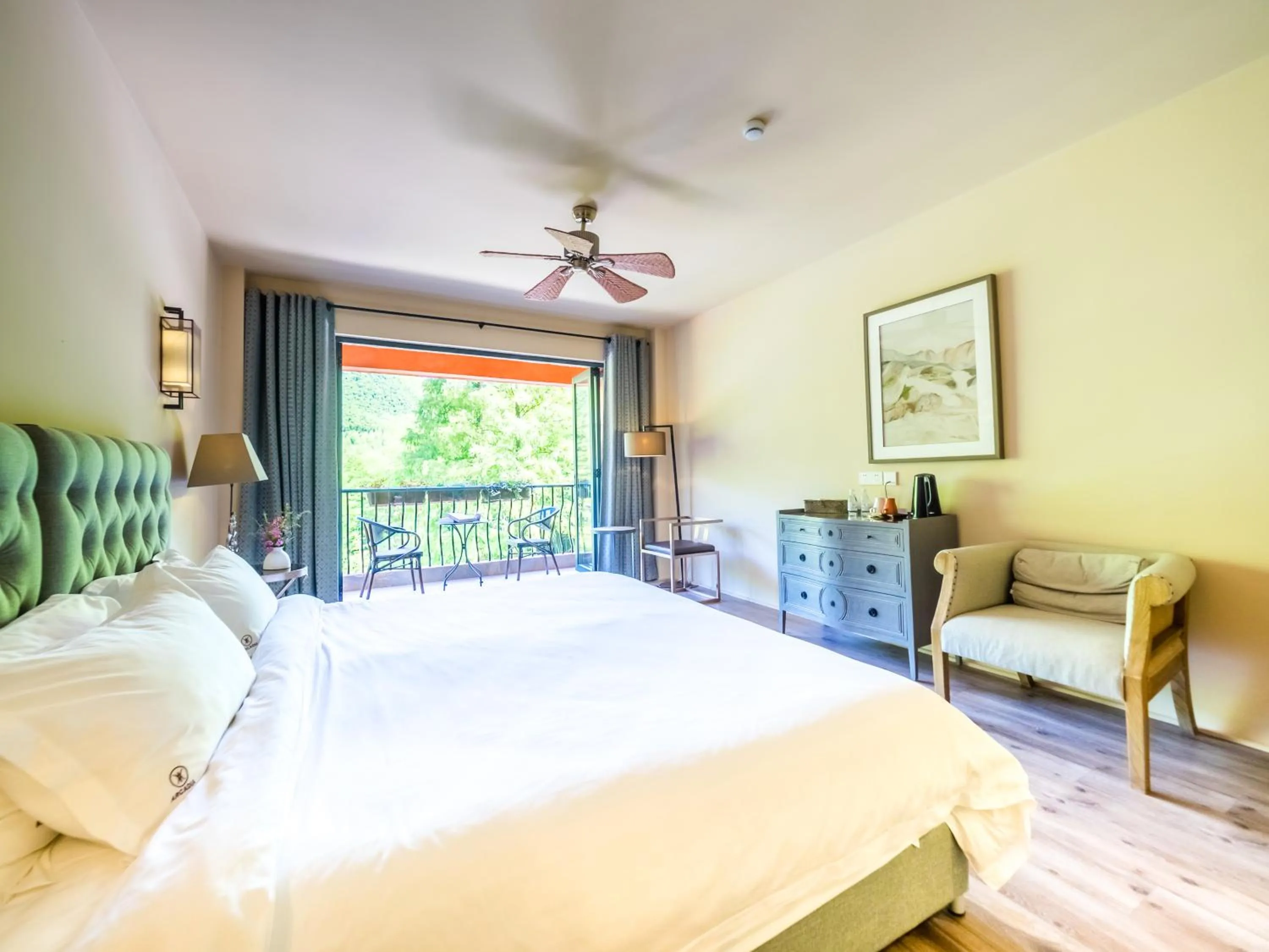Bed in Moganshan Arcadia Resorts