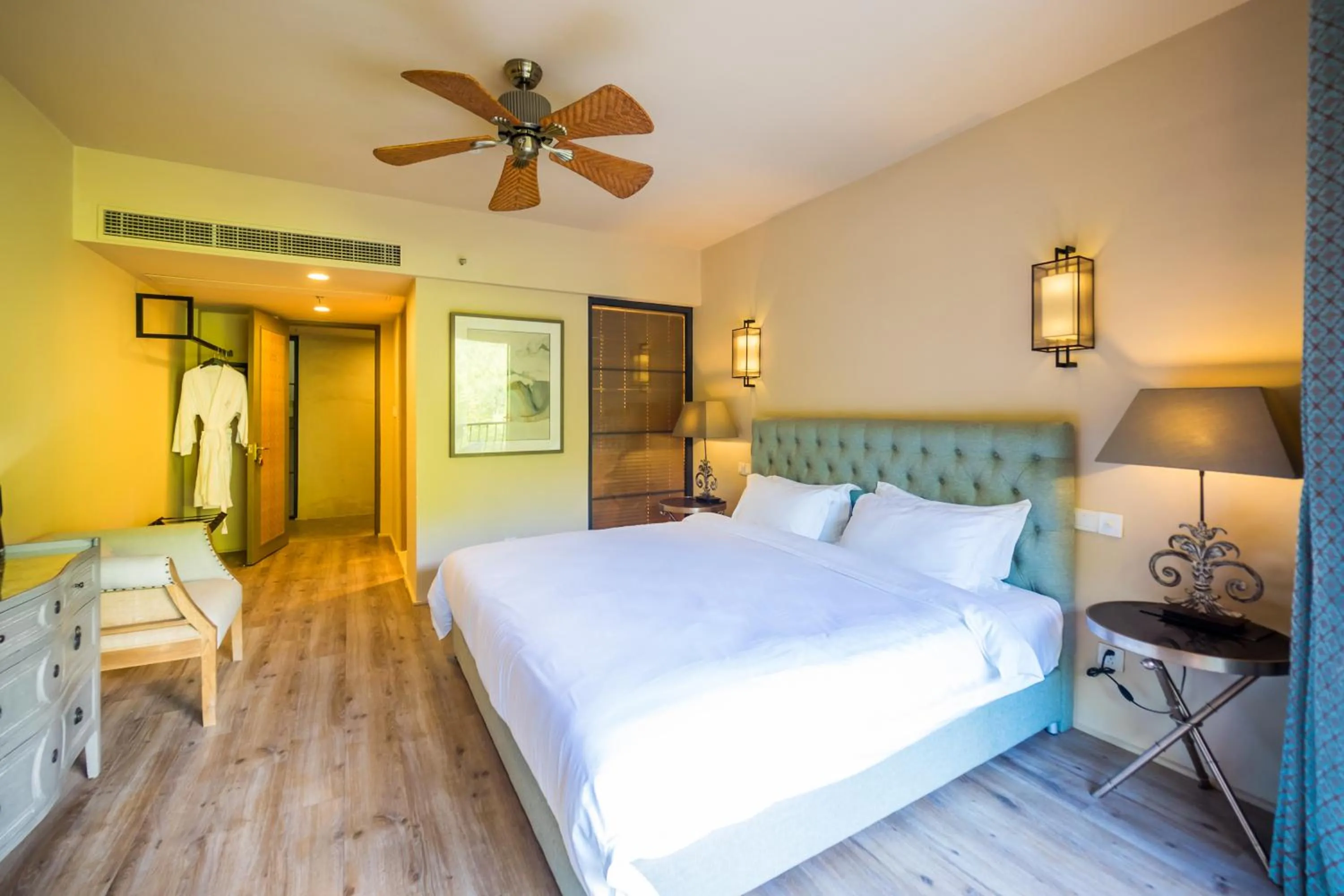 Bed in Moganshan Arcadia Resorts